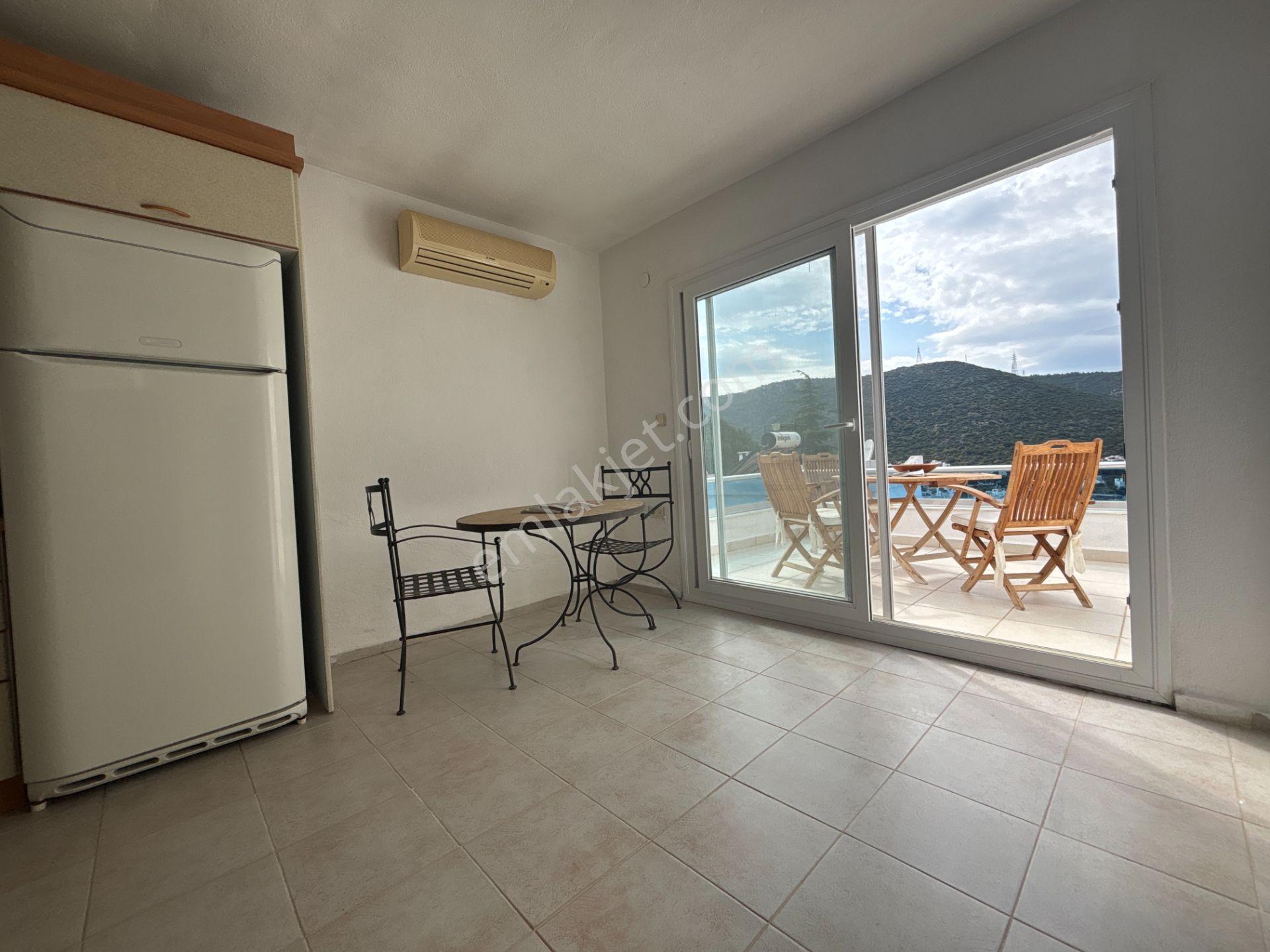 Bodrum Torba Satılık Deniz Manzaralı Kapalı Garaj Tripleks Villa - Görsel 10