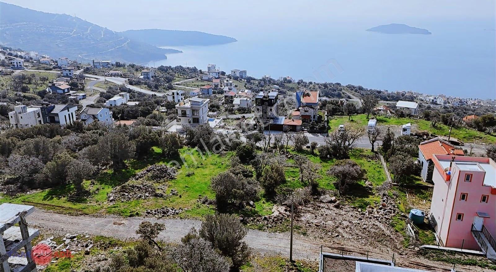 Çandarlı Bimeyko Sitesinde Deniz Gören Masrafsız Fırsat Arsa - Görsel 2