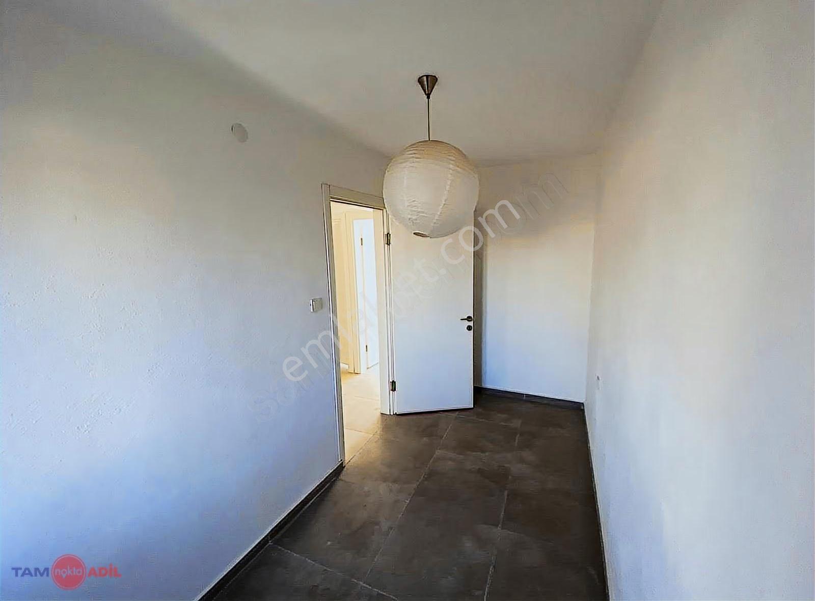 Denize 200m Salihleraltı'nda Tadilatlı Geniş Bahçeli Rüya Villa - Görsel 4