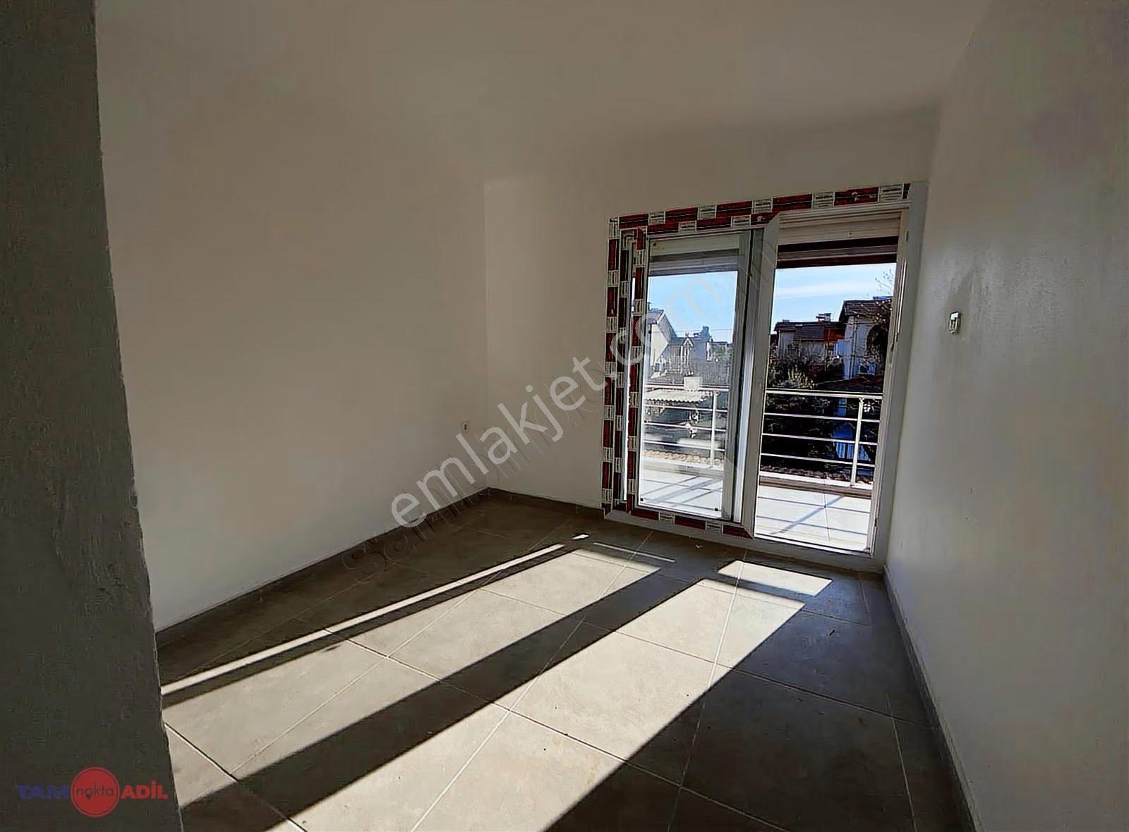 Denize 200m Salihleraltı'nda Tadilatlı Geniş Bahçeli Rüya Villa - Görsel 24