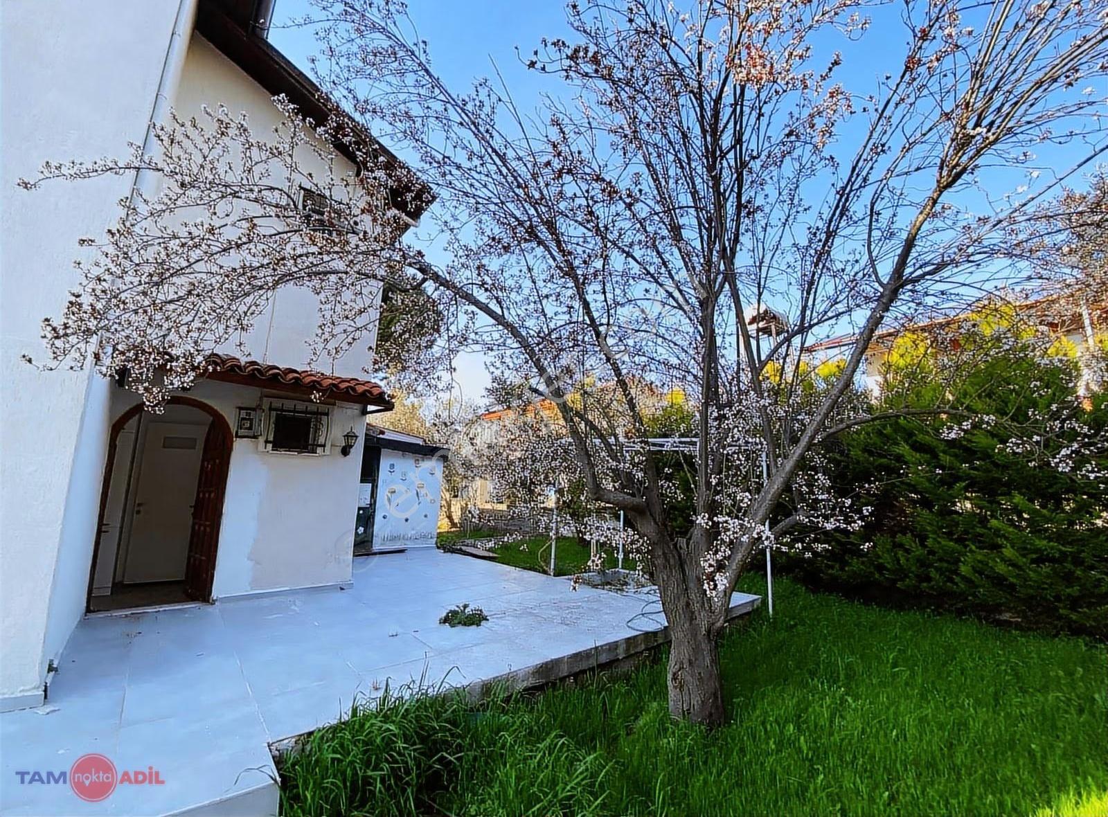 Denize 200m Salihleraltı'nda Tadilatlı Geniş Bahçeli Rüya Villa - Görsel 27