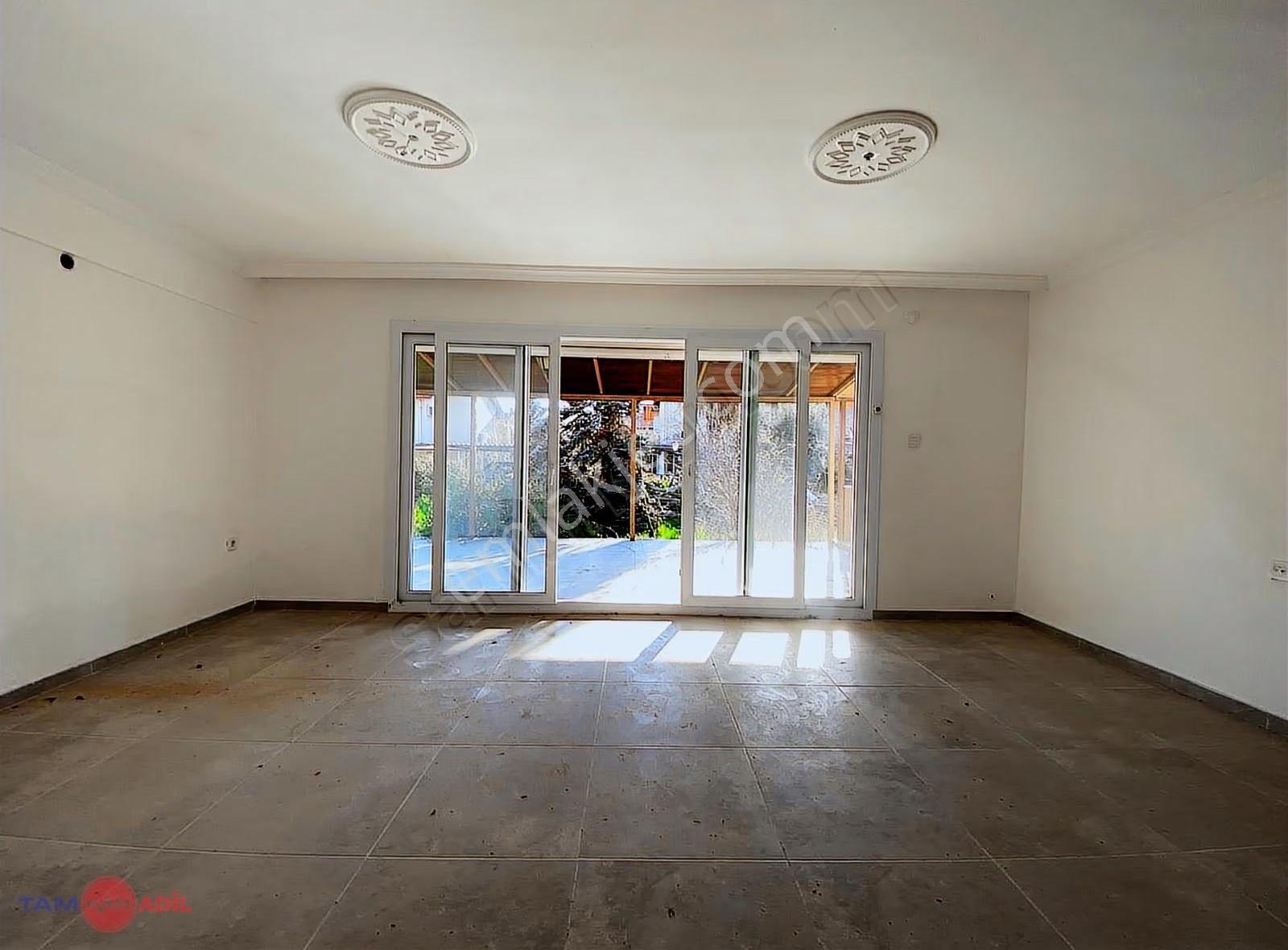 Denize 200m Salihleraltı'nda Tadilatlı Geniş Bahçeli Rüya Villa - Görsel 34