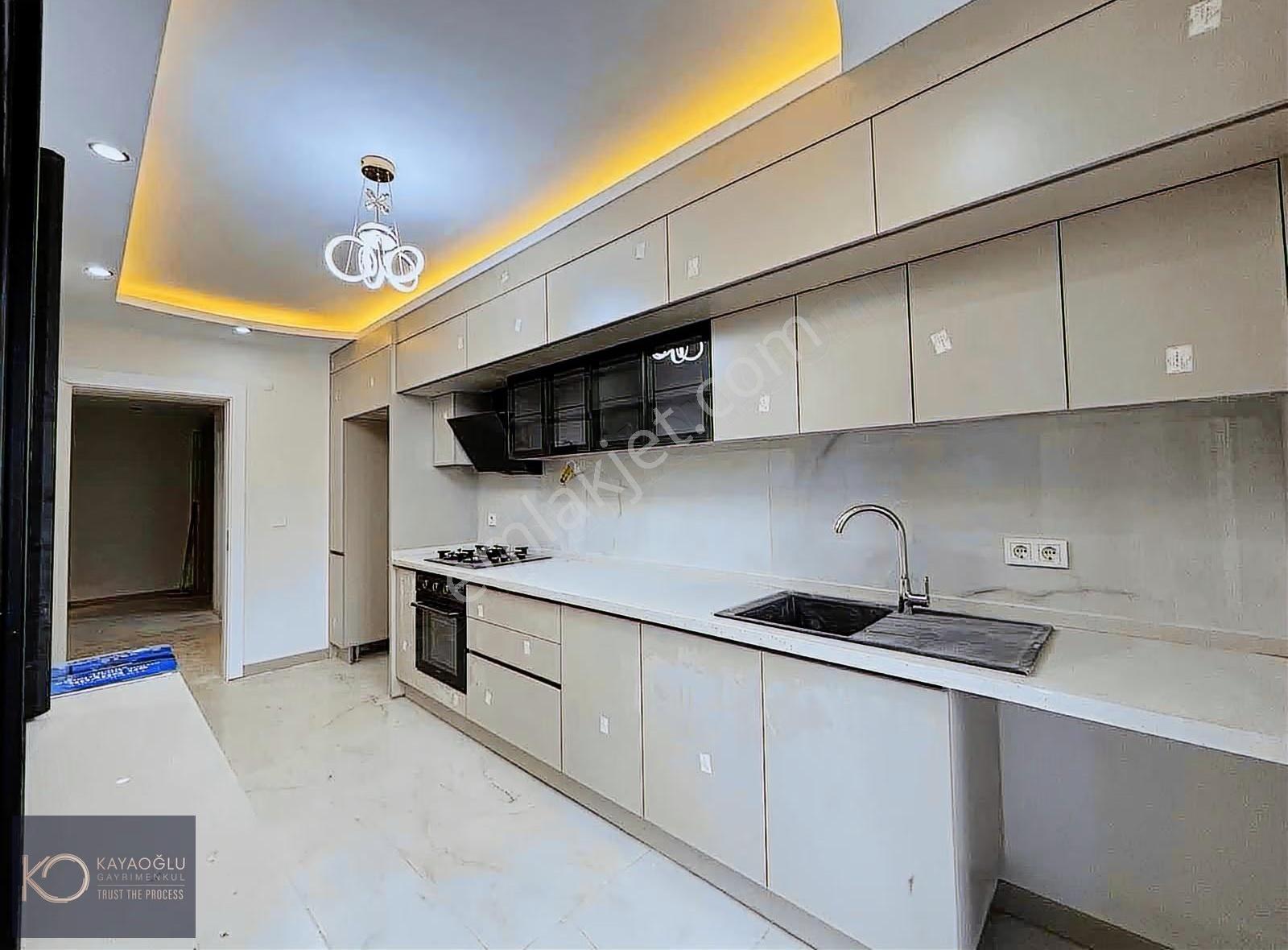 Menemen Çanakkale Yolu Üzerinde Satılık 4+1 Geniş Teraslı