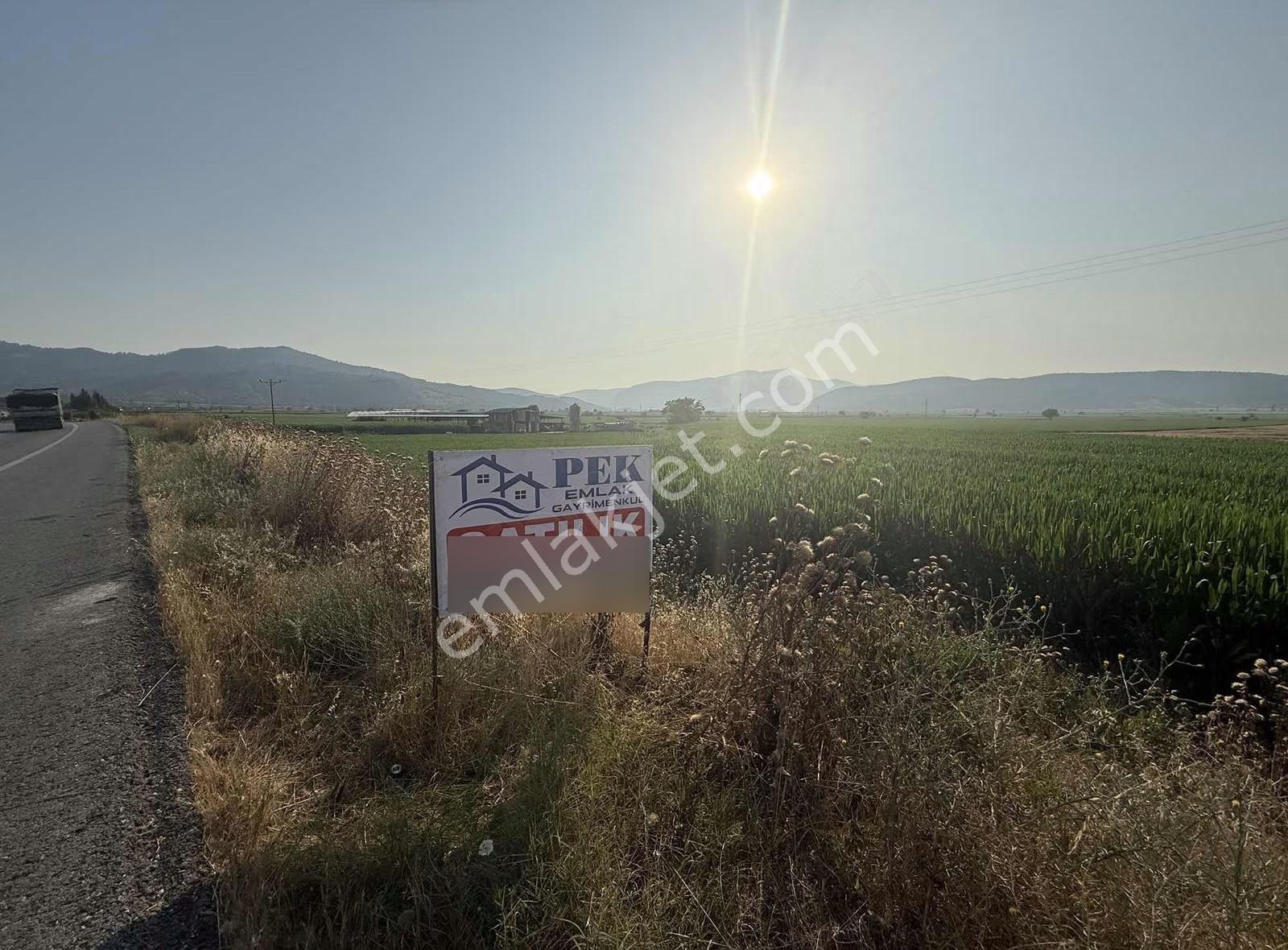 Pek Emlaktan 7560 M2 Otoyol Cepheli Satılık Tarla - Görsel 6