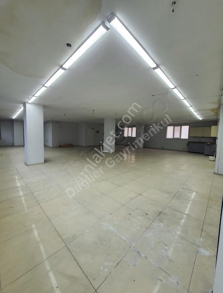 Dağlıer Emlak'tan 300 M² Kiralık İş Yeri
