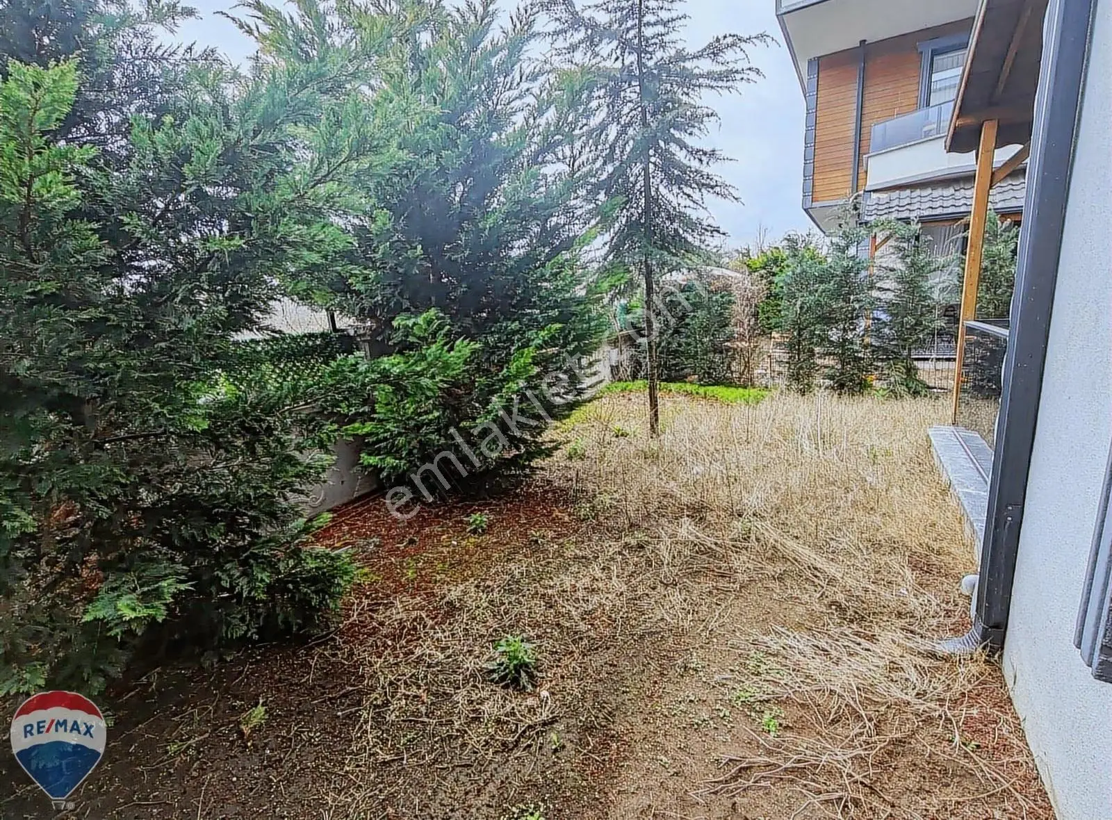 Re/max Maviden Havuzlu Sitede Müstakil Bahçeli Teraslı Villa - Görsel 31