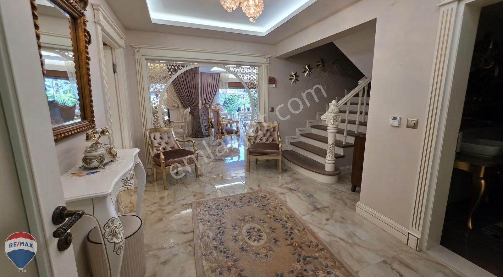Serdivan Adatıp Hastanesi Yakını | Özel Tasarımlı Satılık Villa - Görsel 2