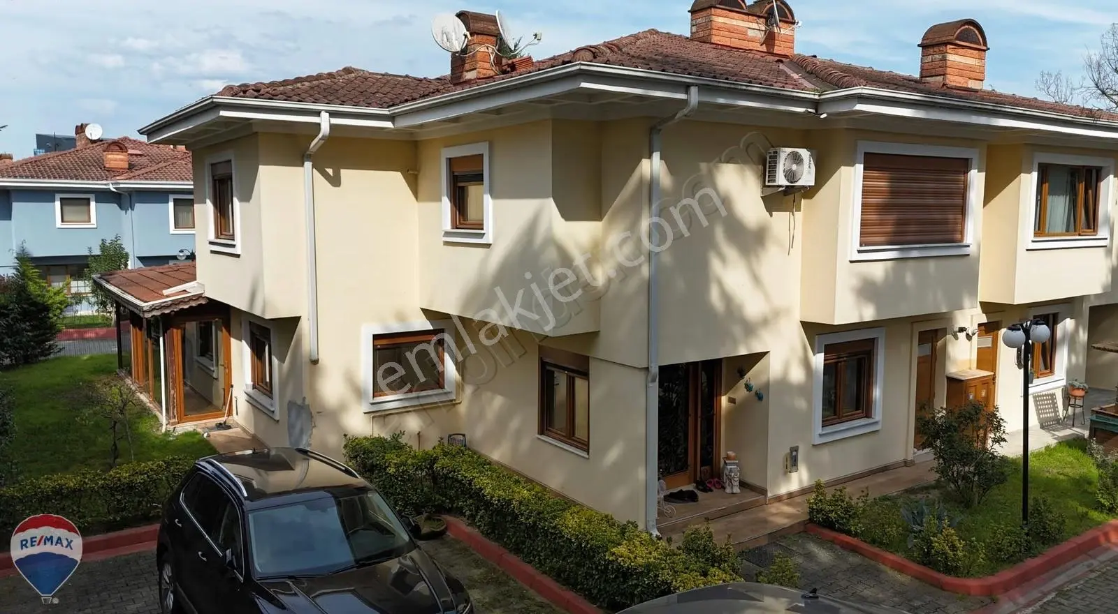 Serdivan Adatıp Hastanesi Yakını | Özel Tasarımlı Satılık Villa