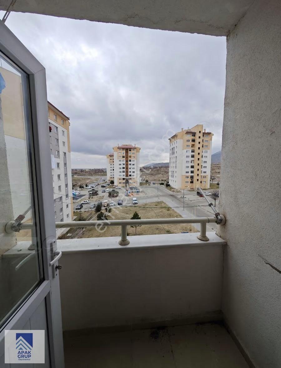 Apak | 3. Etap 2+1 Ara Kat Kiralık Temiz Daire - Görsel 9