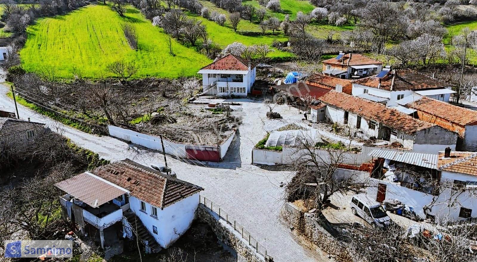 Satılık Fırsat İki Katlı Ev Müştemilat Sundurma Ve Arsası - Görsel 9