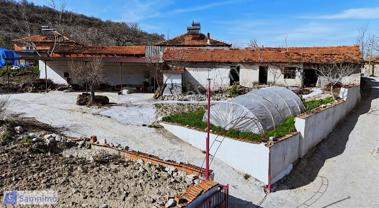 Satılık Fırsat İki Katlı Ev Müştemilat Sundurma Ve Arsası - Görsel 10