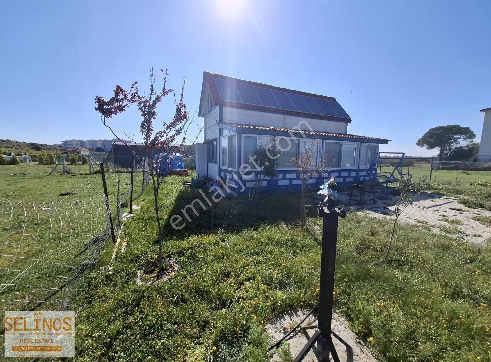 Sarımsaklı Badavutta İçerisinde Tiny House Olan Arsa
