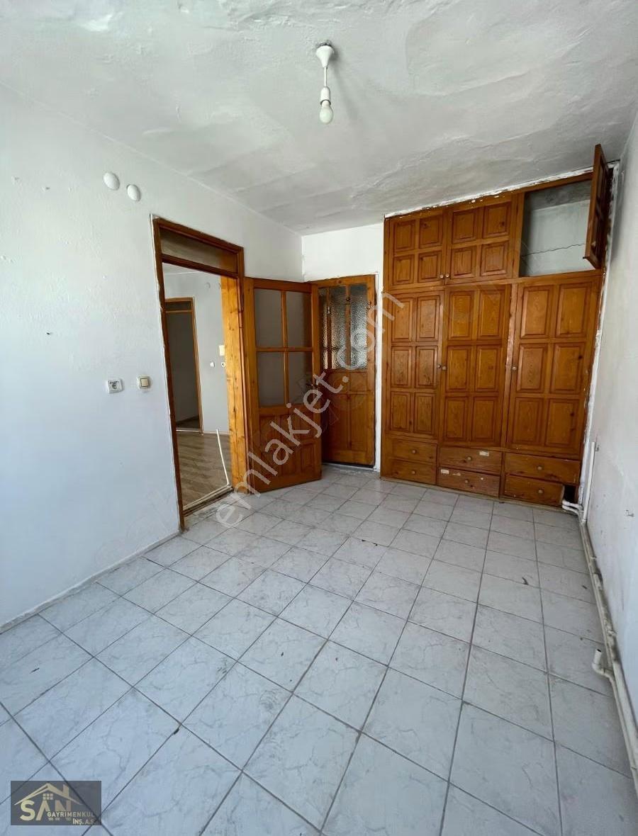 Sanat Sokagında Satılık Mustakıl Ev Otel Cafe Yapımına Uygun - Görsel 5