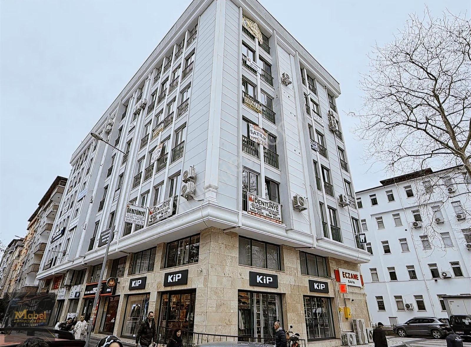 Mabel'den- Belediye İş Merkezinde Köşebaşı 2 Cepheli Vizyon Ofis