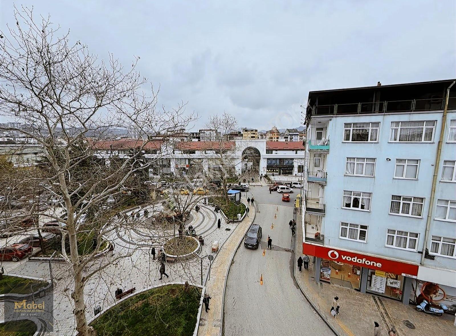Mabel'den- Belediye İş Merkezinde Köşebaşı 2 Cepheli Vizyon Ofis - Görsel 12