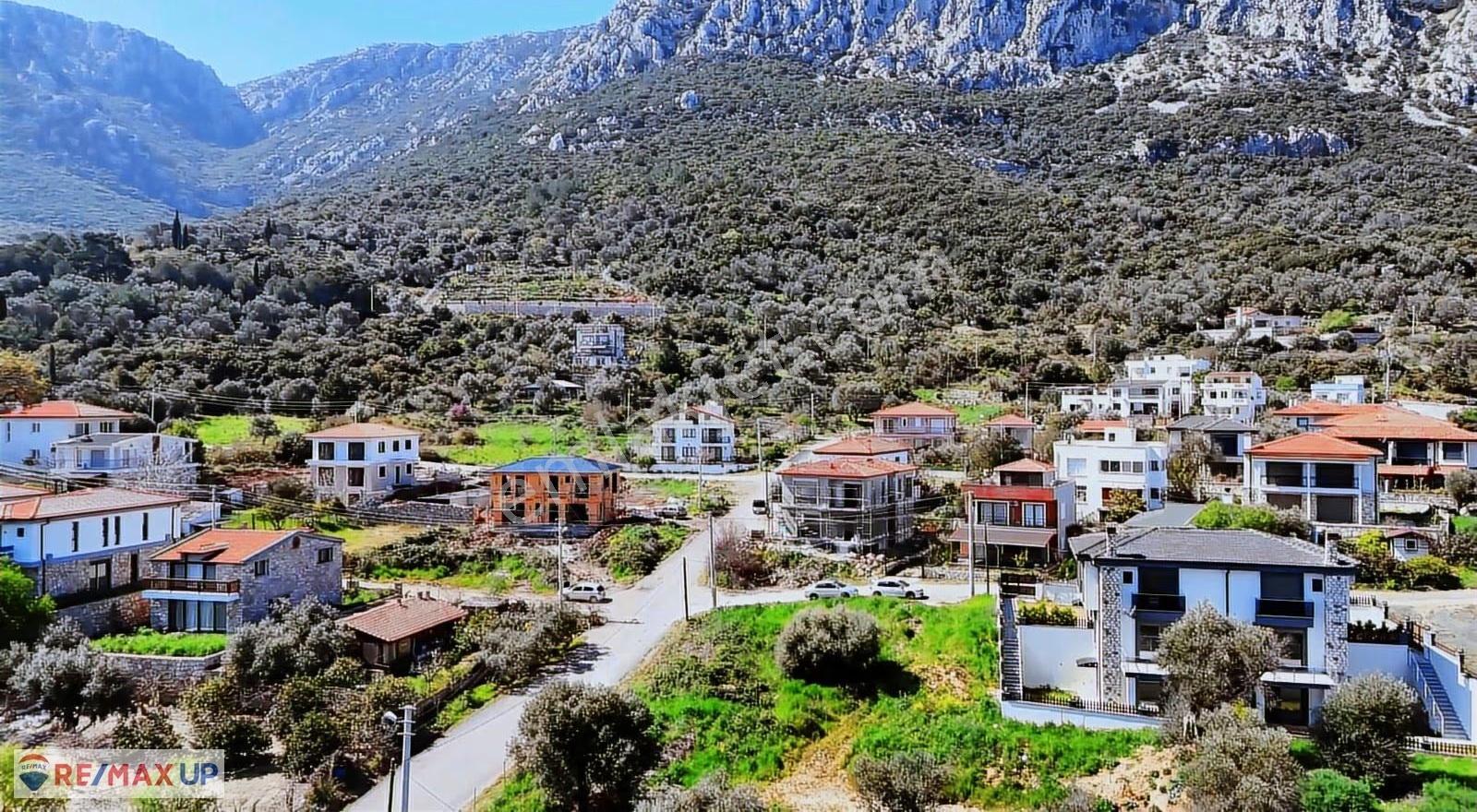 Karaburun Saipte Nadir Fırsat! İmarlı, Köşe Konum 500 M² Arsa - Görsel 13