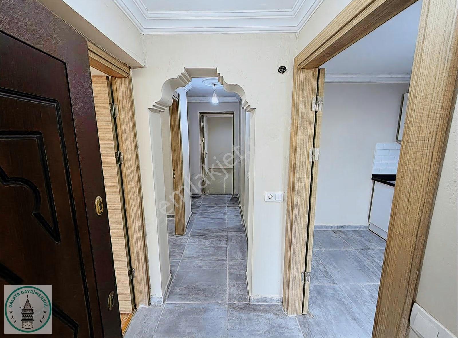 Galata,dan Söke Konak Mah,de 108 M² 3+1 Müstakil 2 Katlı Ev - Görsel 7