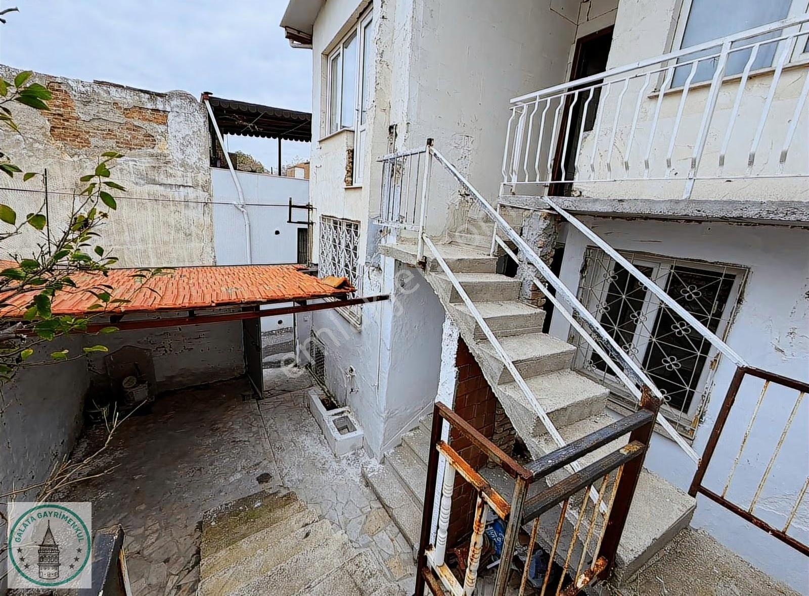 Galata,dan Söke Konak Mah,de 108 M² 3+1 Müstakil 2 Katlı Ev - Görsel 6