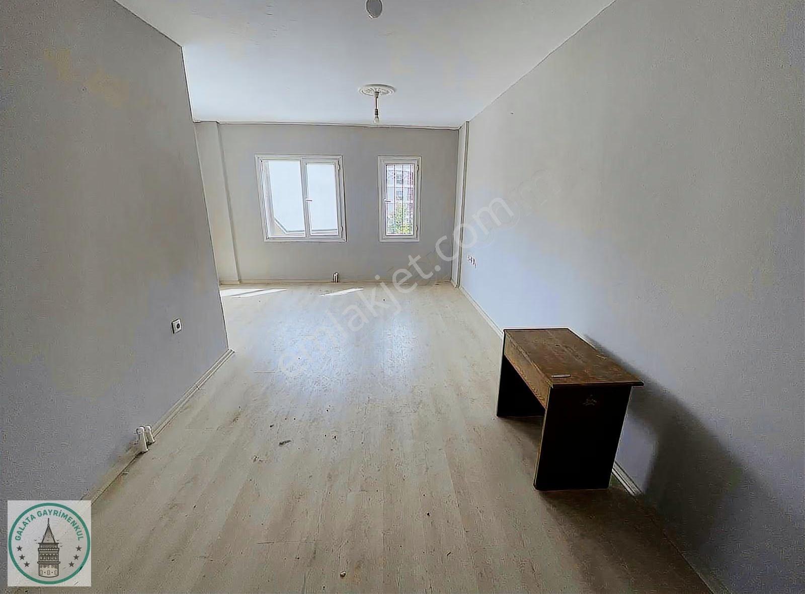 Galata'dan Kısa Süreliğine Site İçerisinde 3+1 Satılık Daire - Görsel 26
