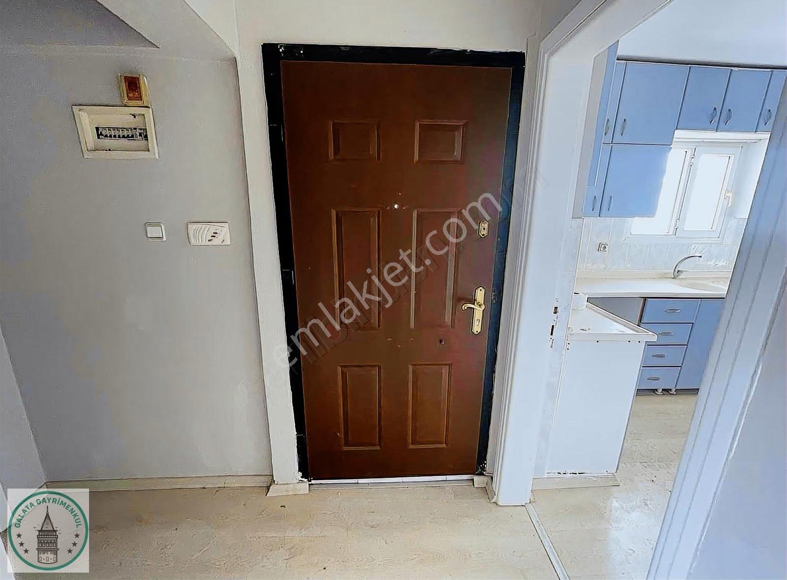 Galata'dan Kısa Süreliğine Site İçerisinde 3+1 Satılık Daire - Görsel 8