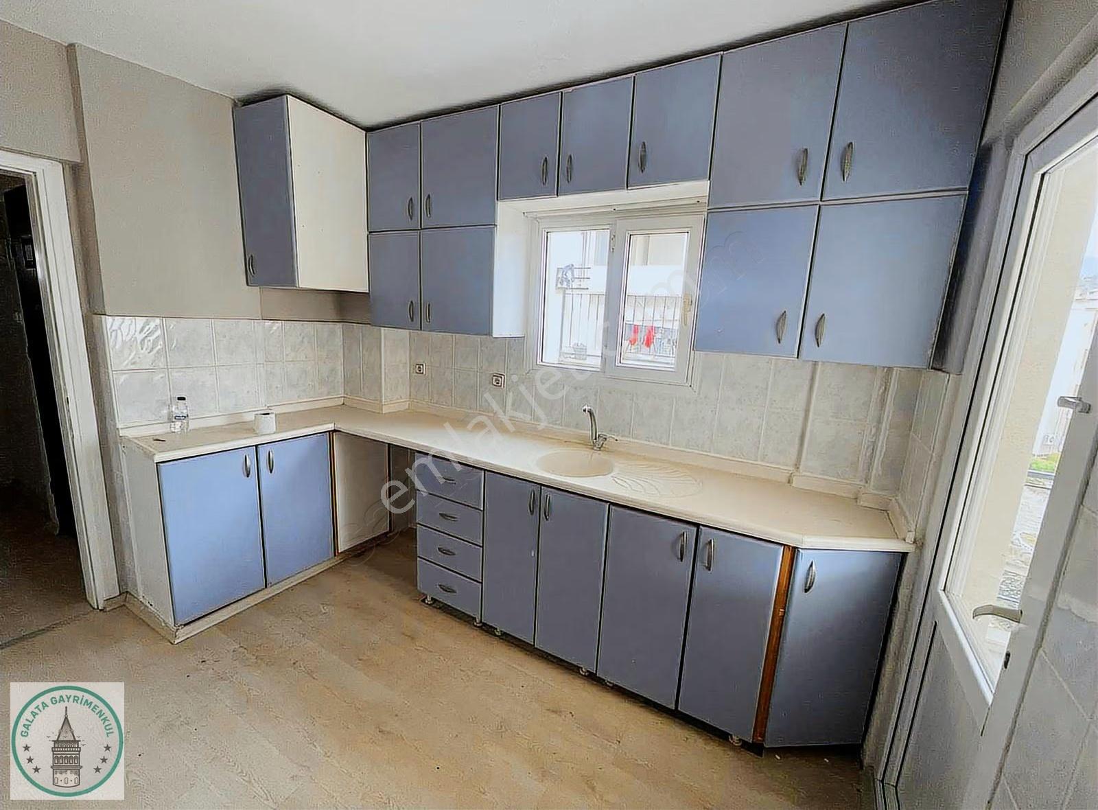 Galata'dan Kısa Süreliğine Site İçerisinde 3+1 Satılık Daire - Görsel 2