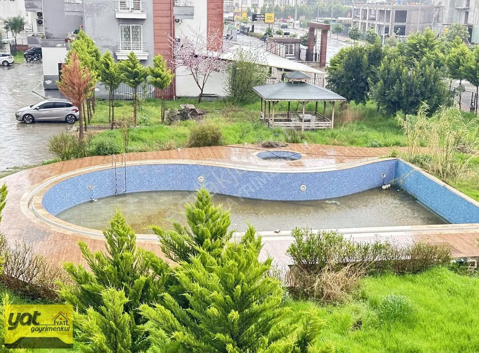 #-yat-# Üniversite Caddesi 1 +1 Eşyalı Satılık Site İçi