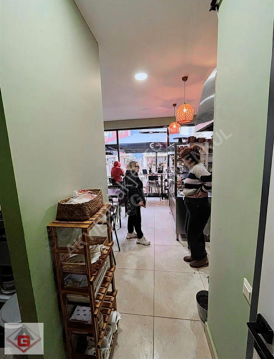Kadıkoy Zıverbeyde Devren Cafe - Görsel 8