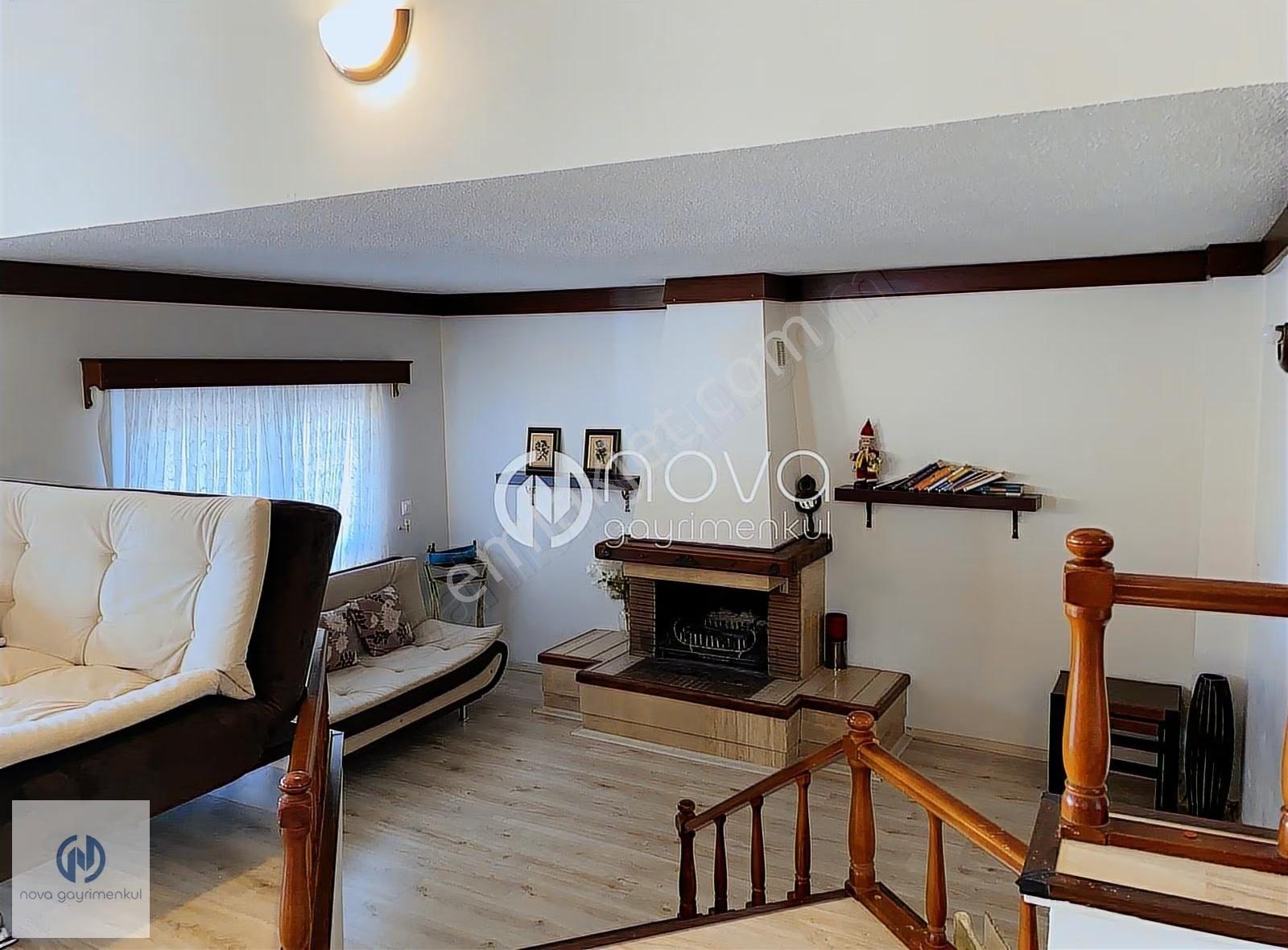 *nova* Çankaya Mah.de Site İçerisinde Satılık 4+1 Tripleks Villa - Görsel 15