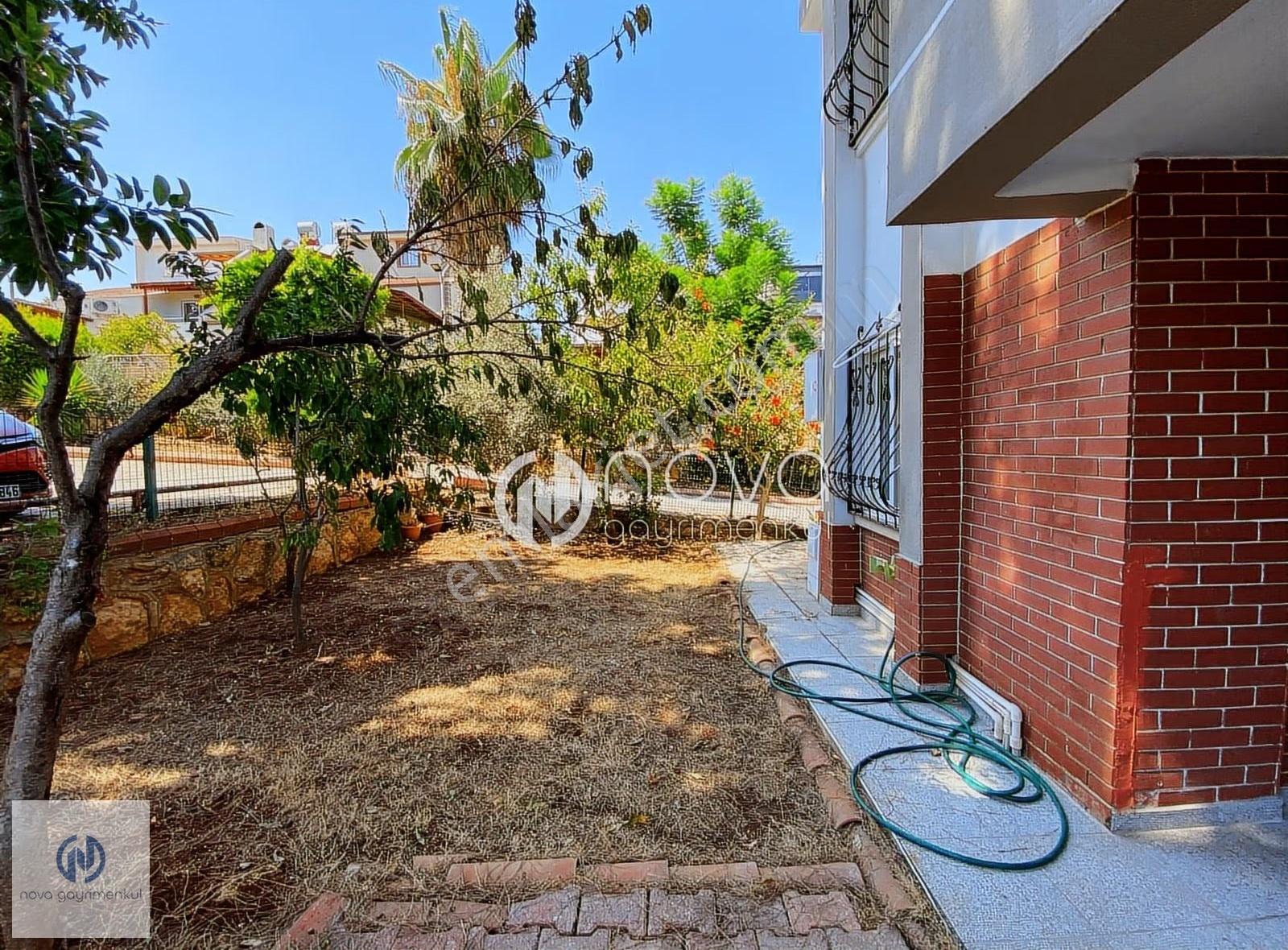 *nova* Çankaya Mah.de Site İçerisinde Satılık 4+1 Tripleks Villa - Görsel 33