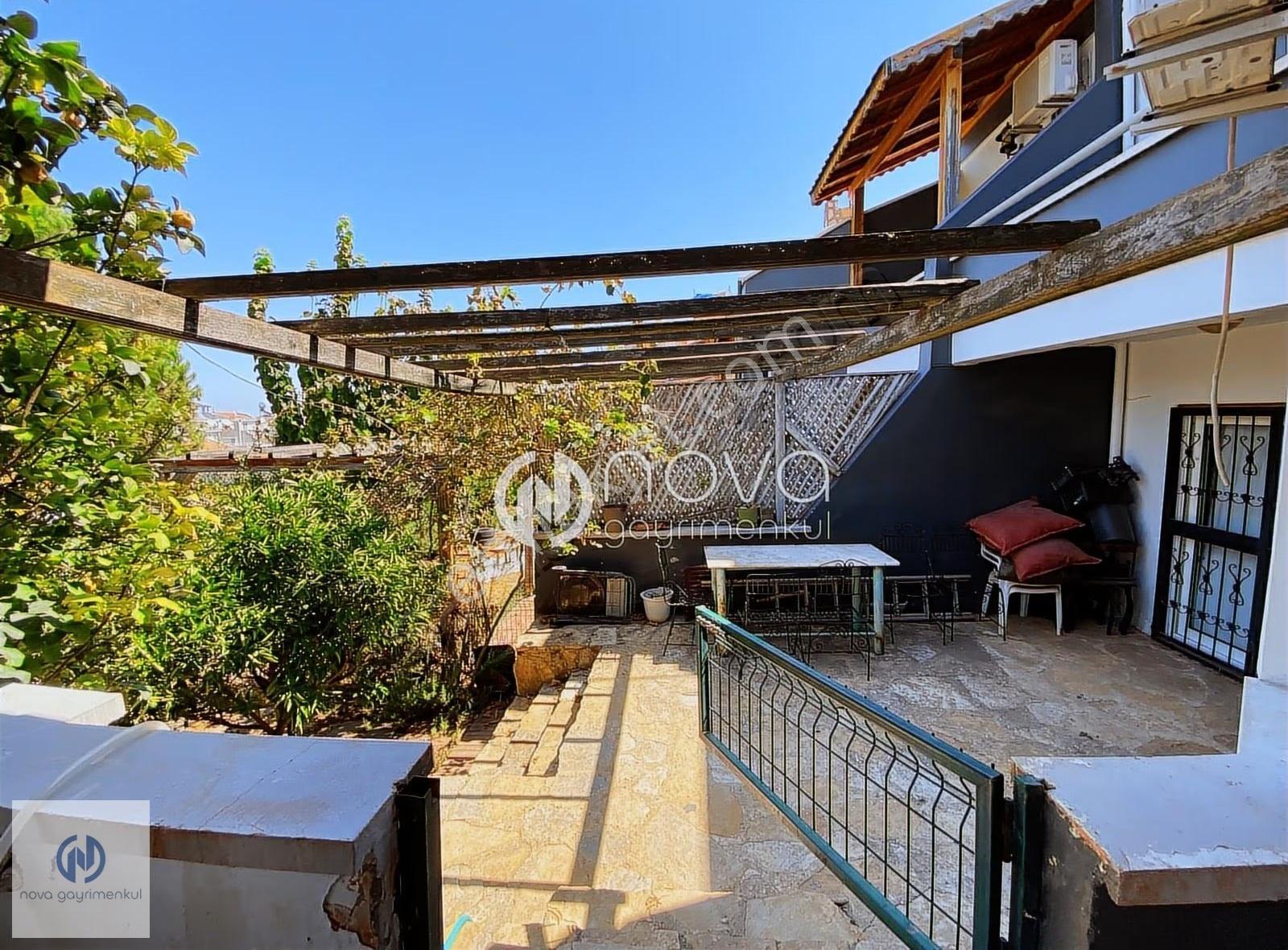 *nova* Çankaya Mah.de Site İçerisinde Satılık 4+1 Tripleks Villa - Görsel 11