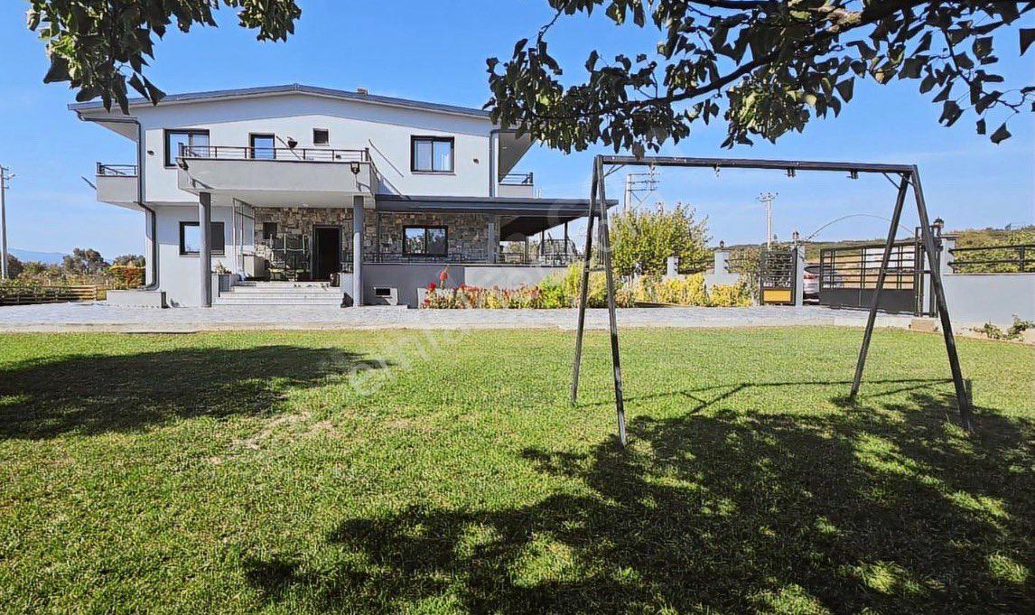 Urla İçmeler’de 1500 M² Arsa İçinde, 6+1 Müstakil, Bahçeli & Donanımlı Lüks Villa - Görsel 7