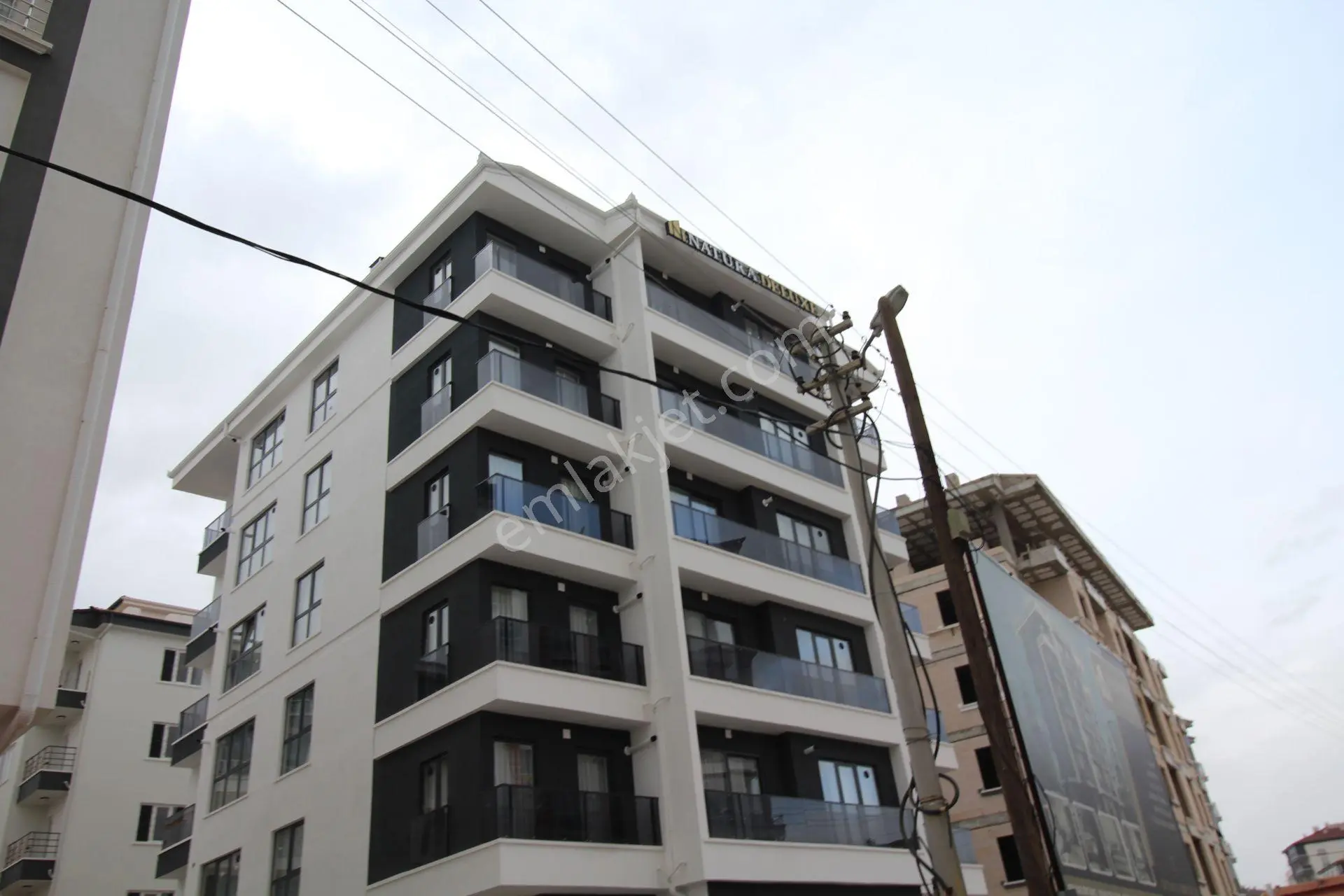 Aksaray Sanayi Mahallesinde Satılık Sıfır 1+1 Eşyalı Satılık - Görsel 5
