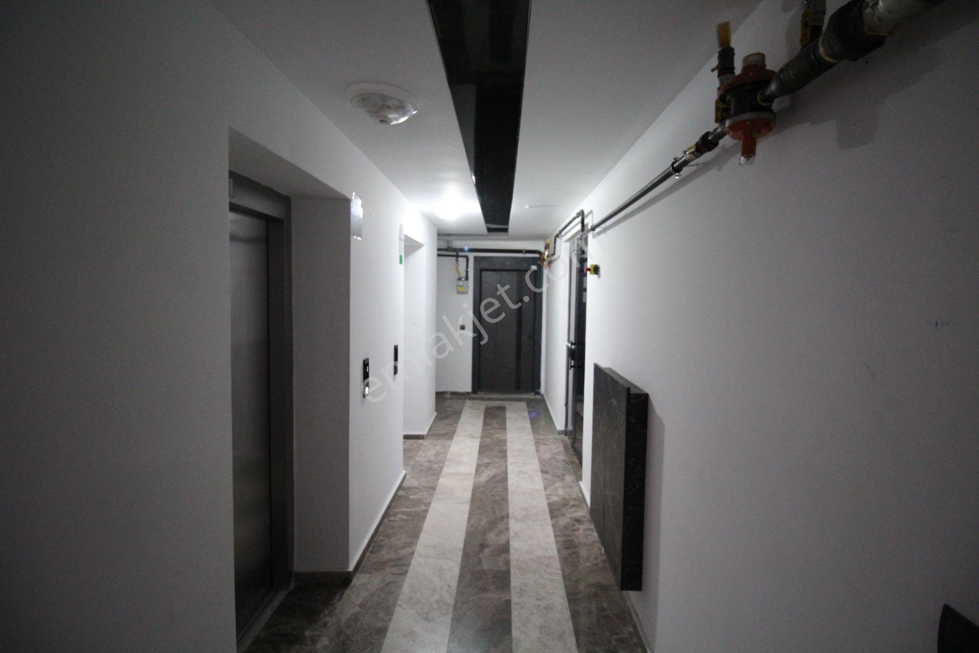 Aksaray Sanayi Mahallesinde Satılık Sıfır 1+1 Eşyalı Satılık - Görsel 17