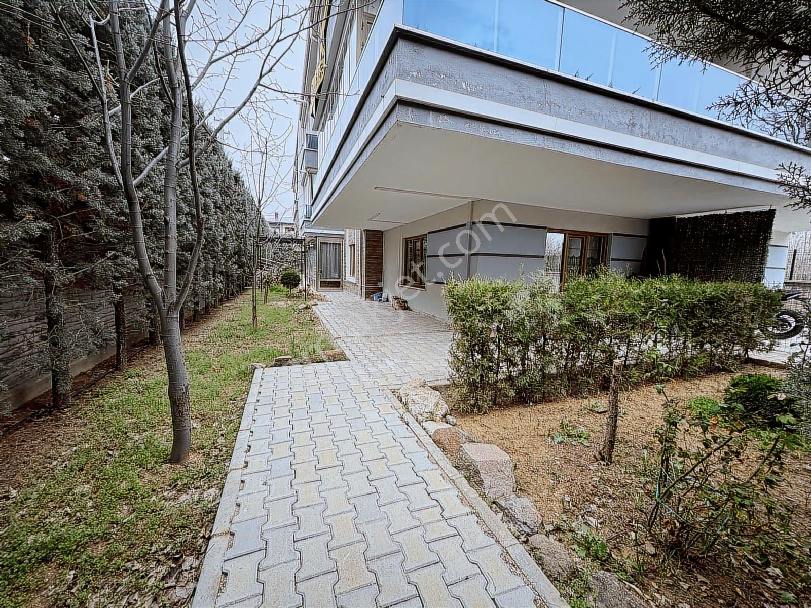 Meram'da Ferah Ultra Lüks Şömineli 250m² 4+1 Daire - Görsel 10
