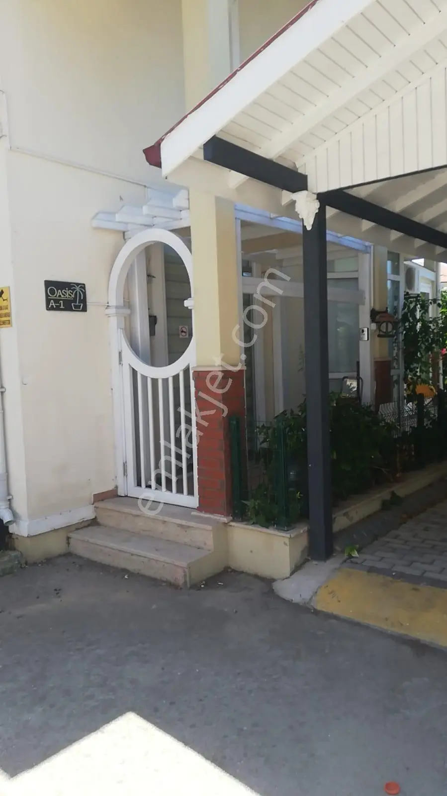 Stoptan Yanıklarda Müstakil Havuzlu Tripleks Villa - Görsel 32