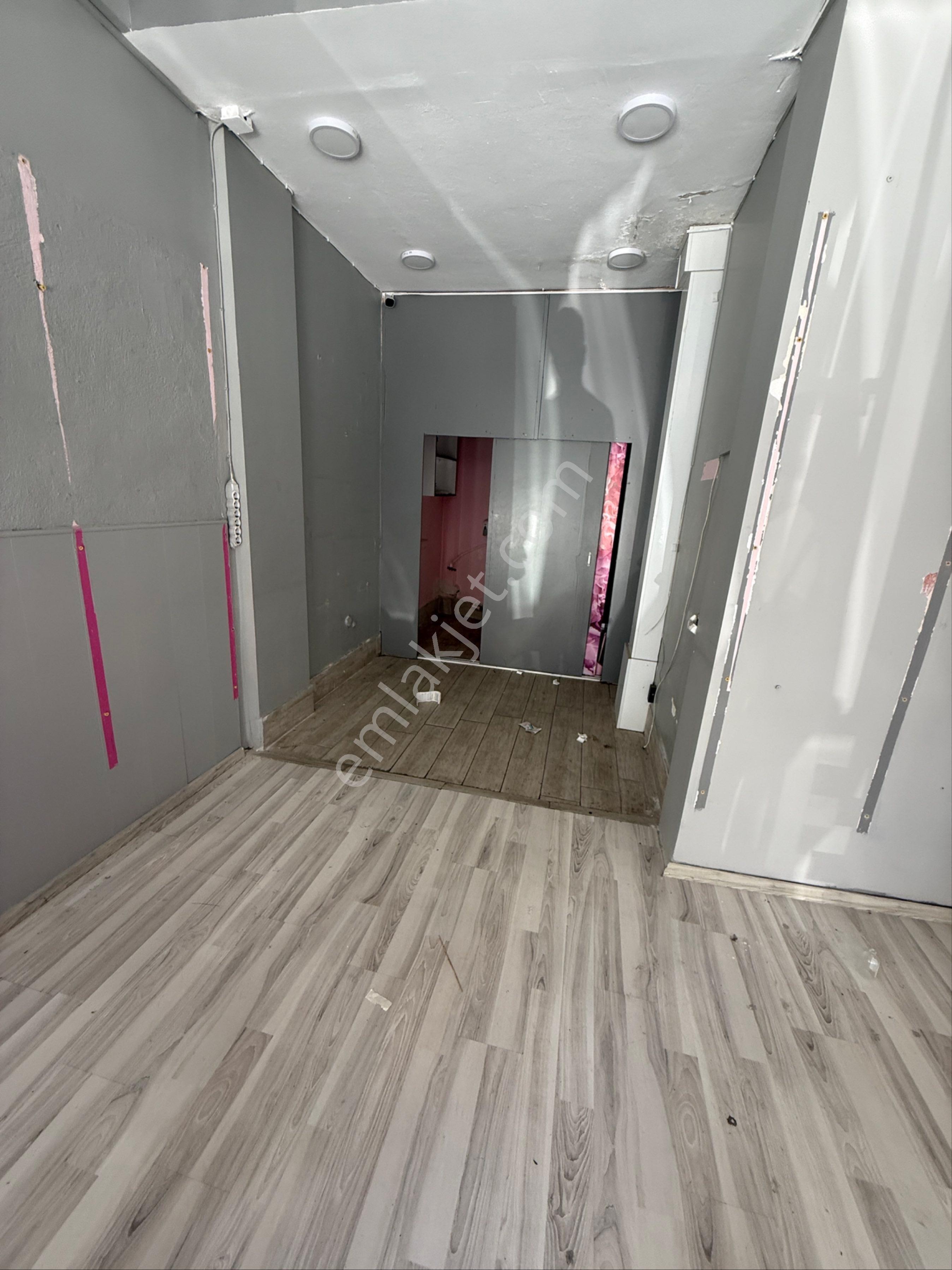 Turan Caddesi Kiralık Dükkan - Görsel 3