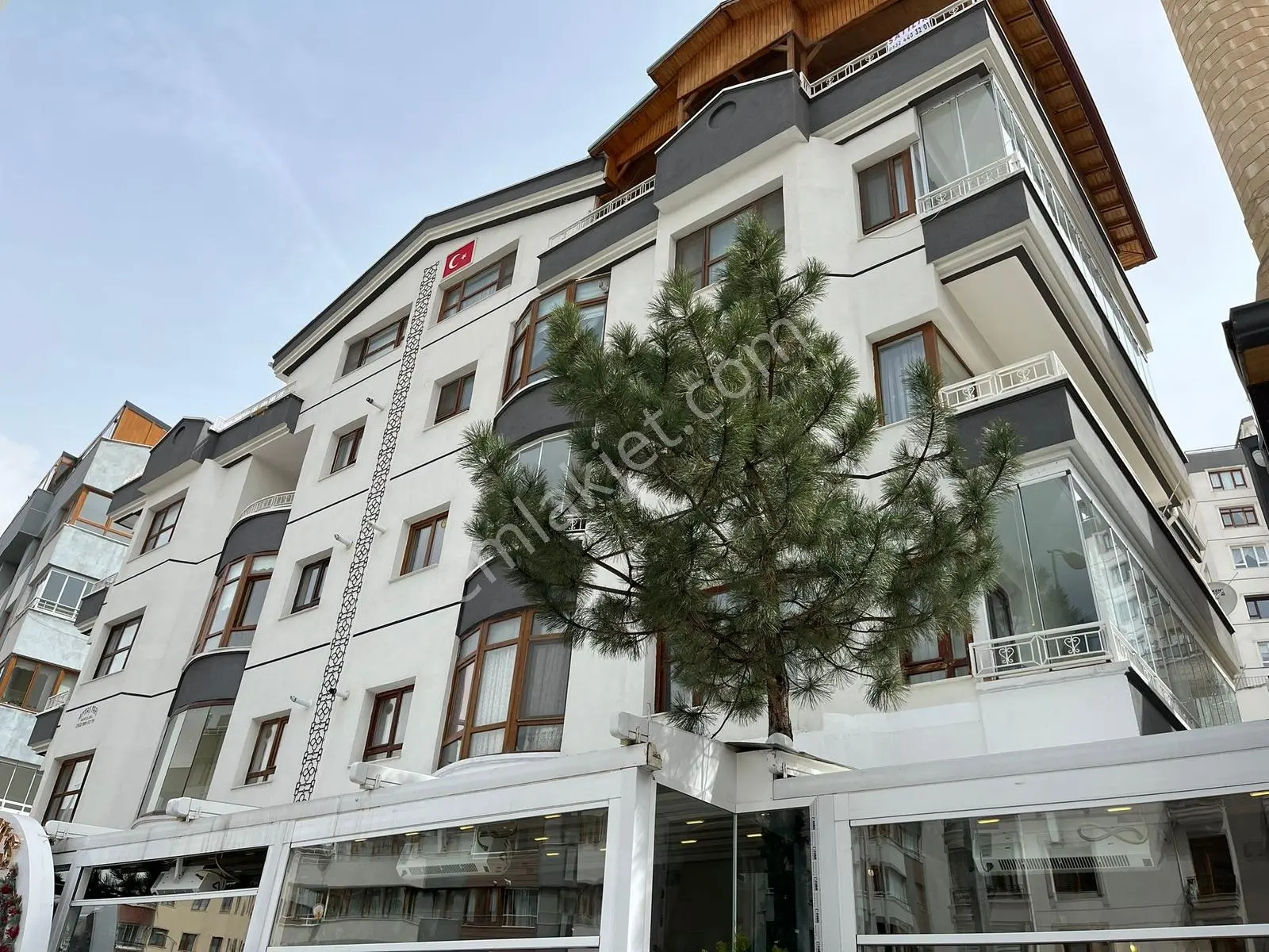 Dikmen Cadde Üzeri Lüks Dubleks 5+1 Satılık Daire Fırsatı