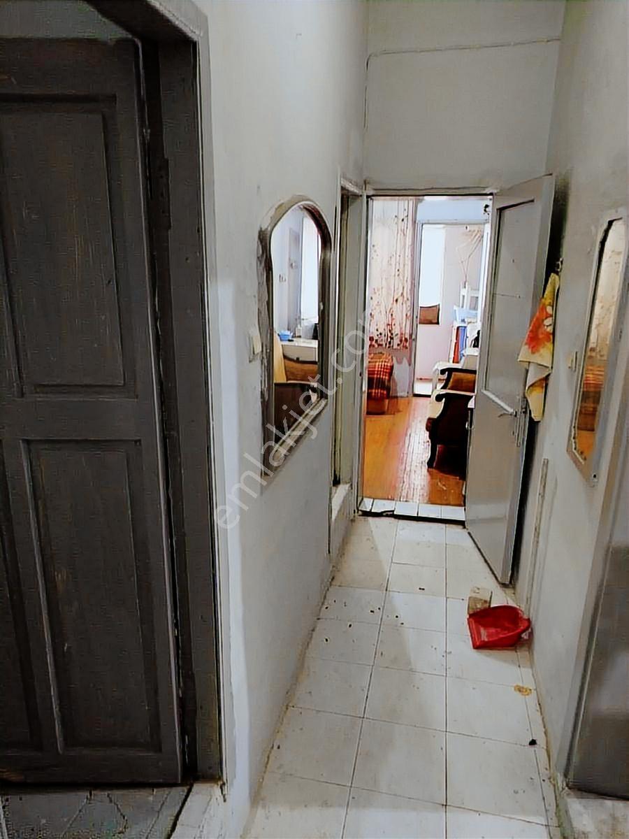 Buca Adatepe 120 Mk Giriş Öğr Bölgesi Cafe Büro İşyeri Kiralık - Görsel 6