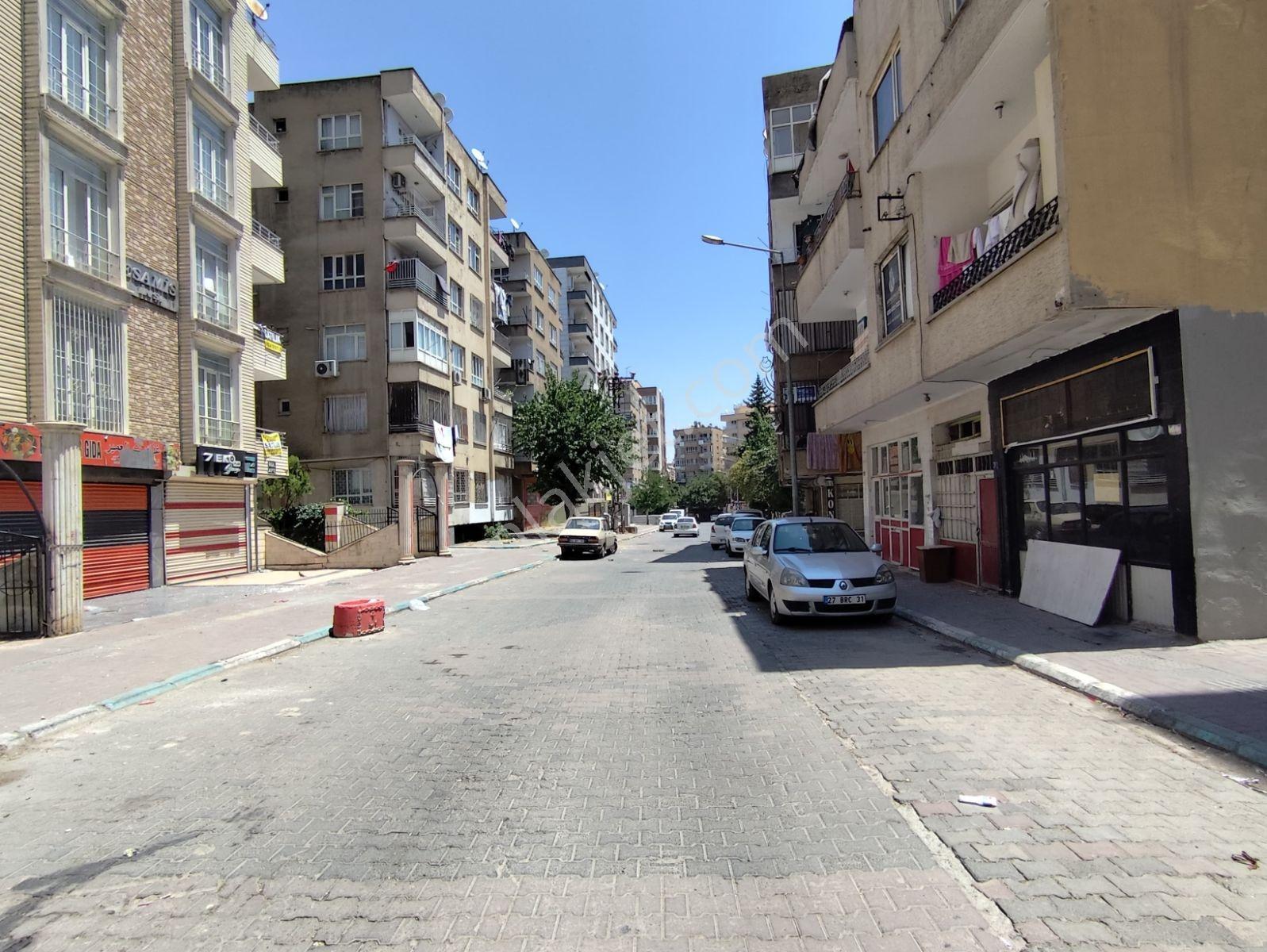 Ulaş Emlaktan Bahçelievlerde Kiracılı Eşyalı Satılık 1+1 Daire - Görsel 9