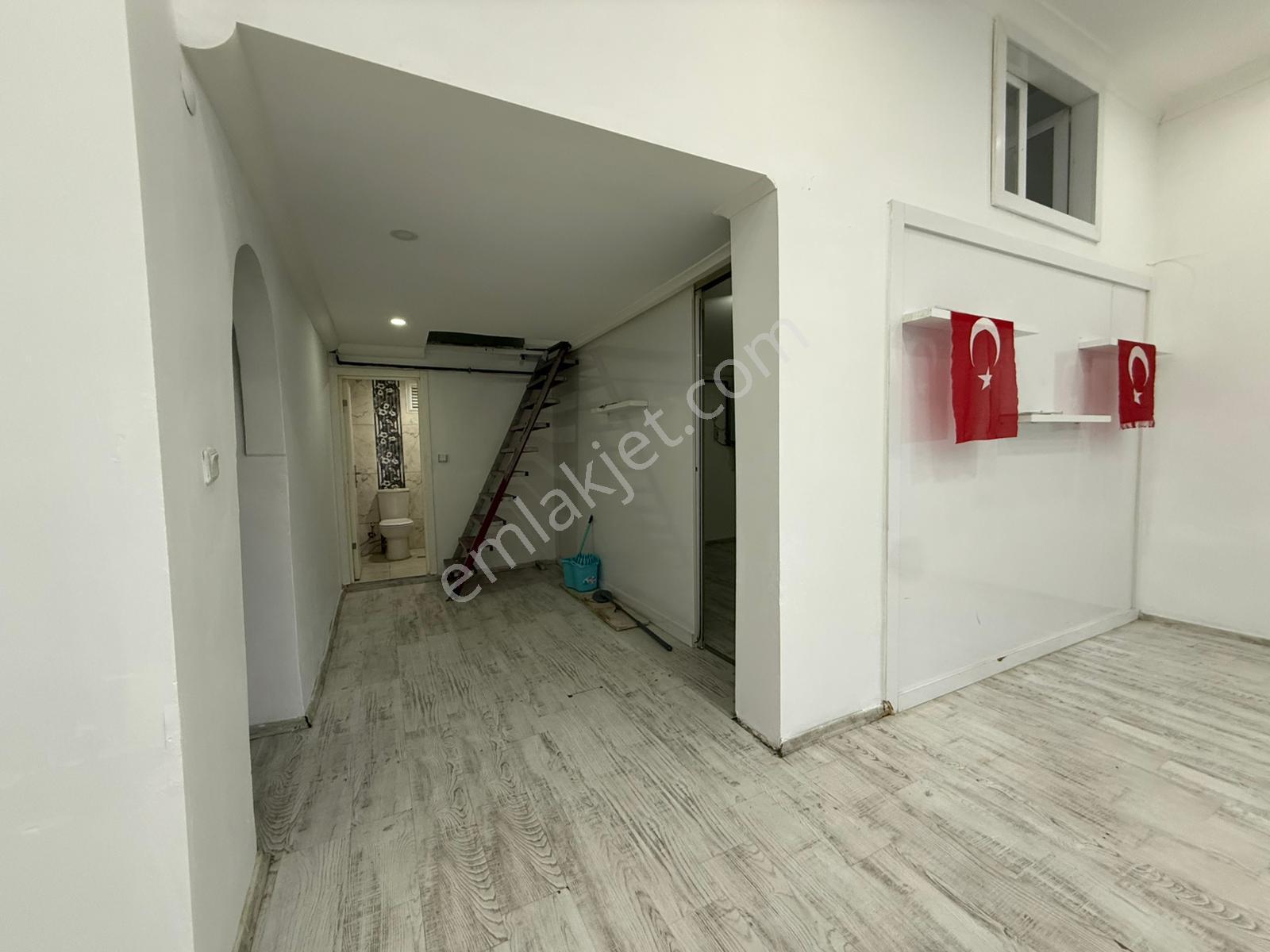 Aşağı Eğlence Mercimek Sokak'da 80m2 Her İşe Uygun Yapılı Dükkan - Görsel 4