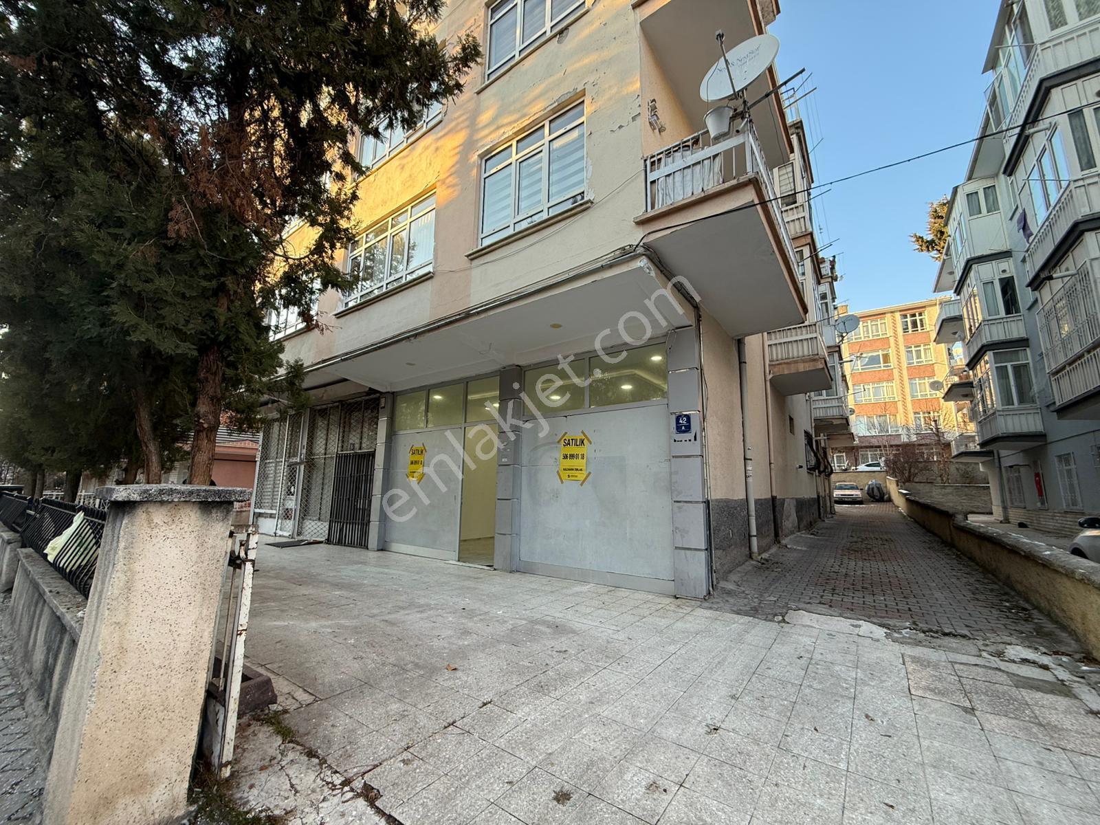 Aşağı Eğlence Mercimek Sokak'da 80m2 Her İşe Uygun Yapılı Dükkan - Görsel 15