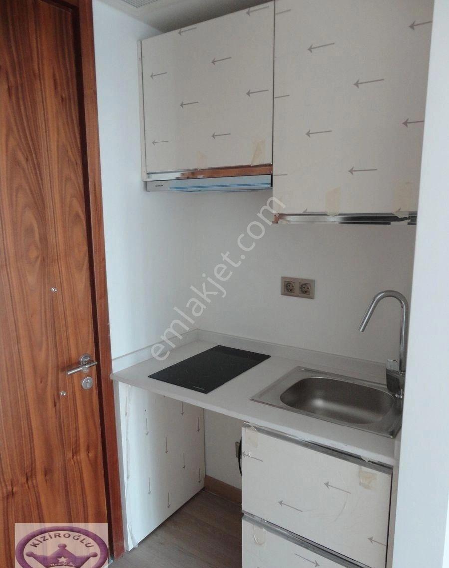 Kartal Kiralık Ofis E5 Cepheli Deniz Görür Balkonlu Prestijli Plaza Ofisi - Görsel 23