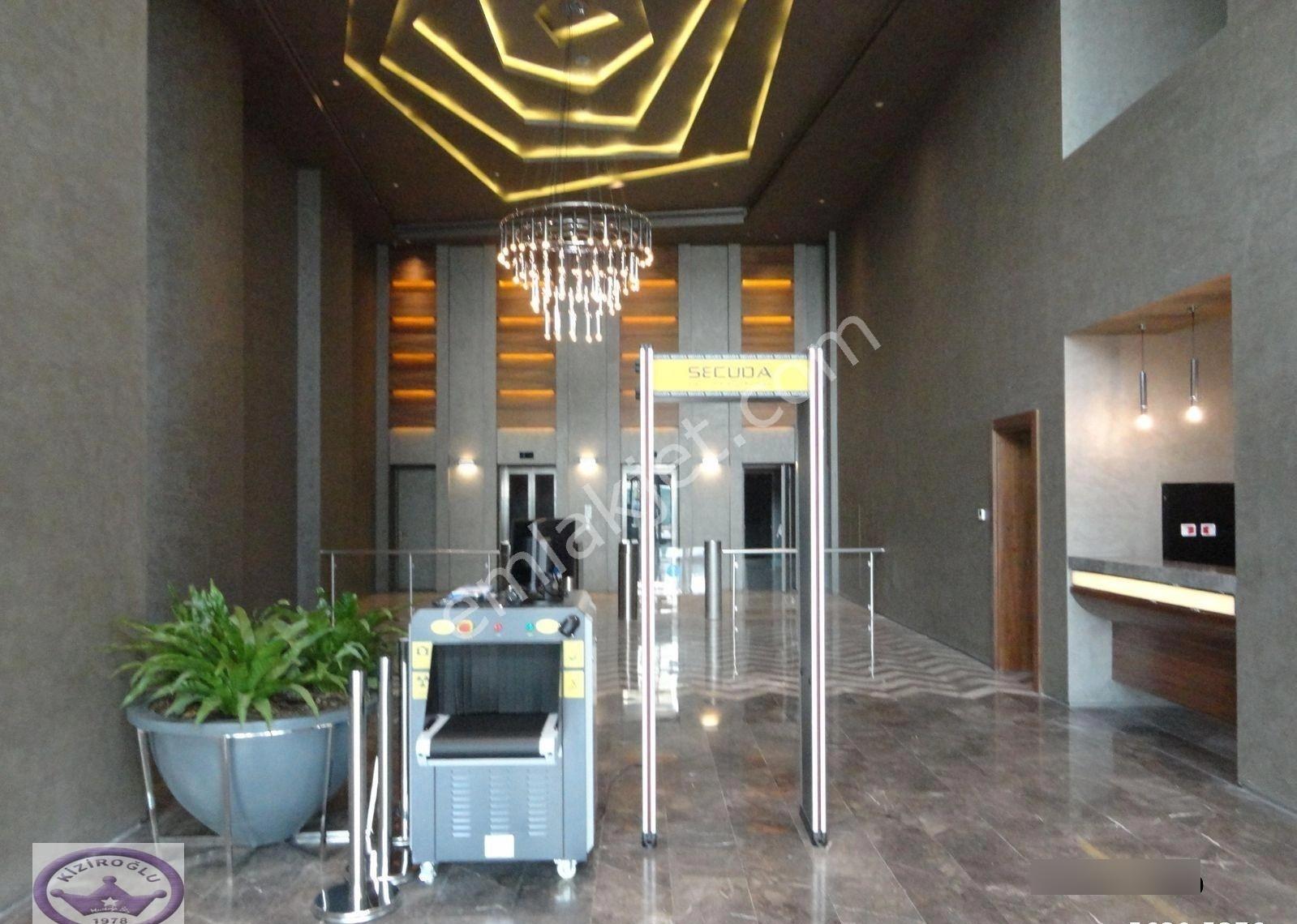 Kartal Kiralık Ofis E5 Cepheli Deniz Görür Balkonlu Prestijli Plaza Ofisi - Görsel 8