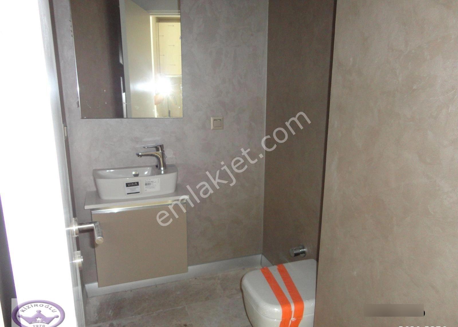 Kartal Kiralık Ofis E5 Cepheli Deniz Görür Balkonlu Prestijli Plaza Ofisi - Görsel 27