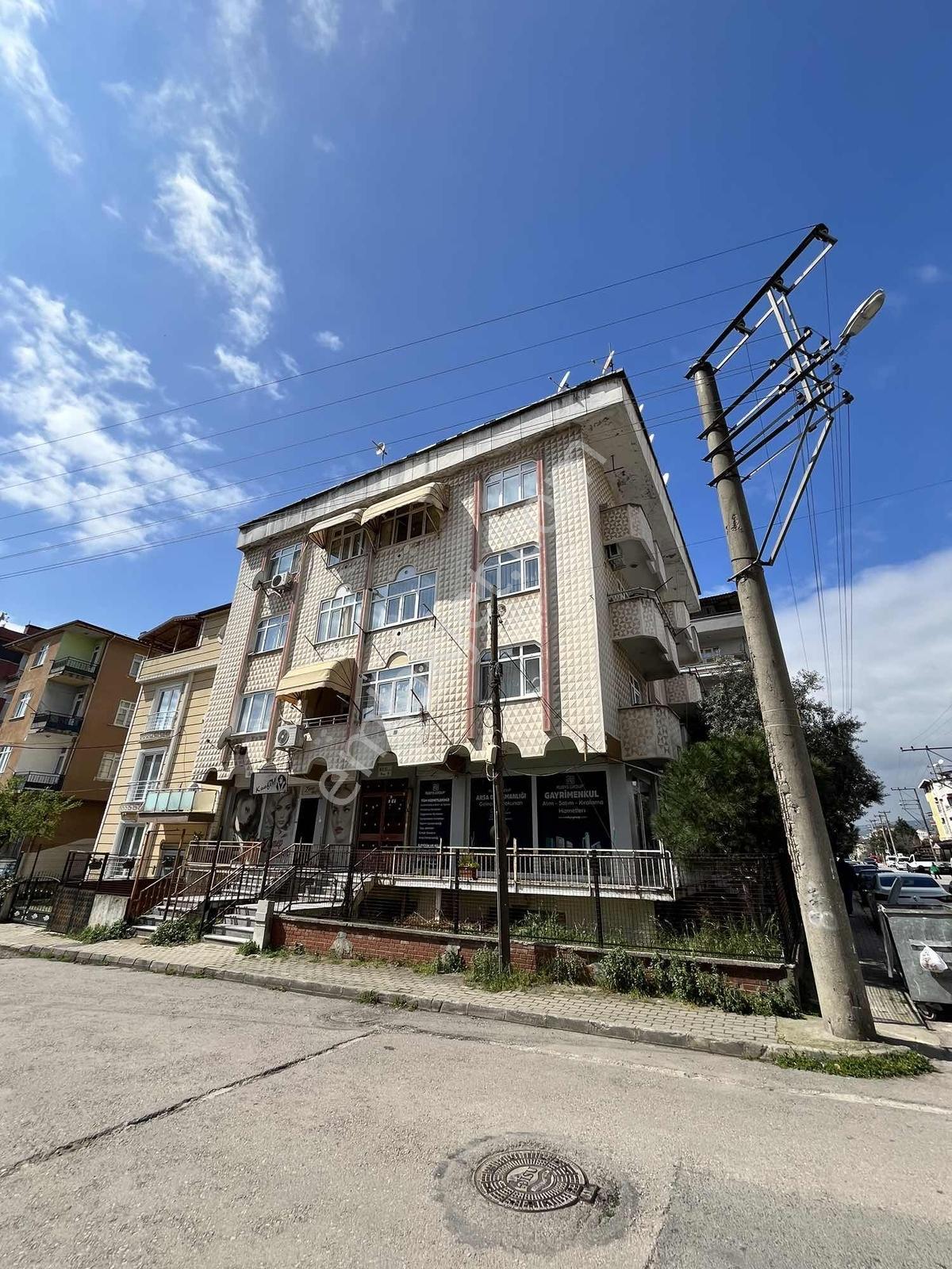 Son Fırsat Derince İbnisina Mah Hastane Yanı 130 M2 3+1 Daire - Görsel 19