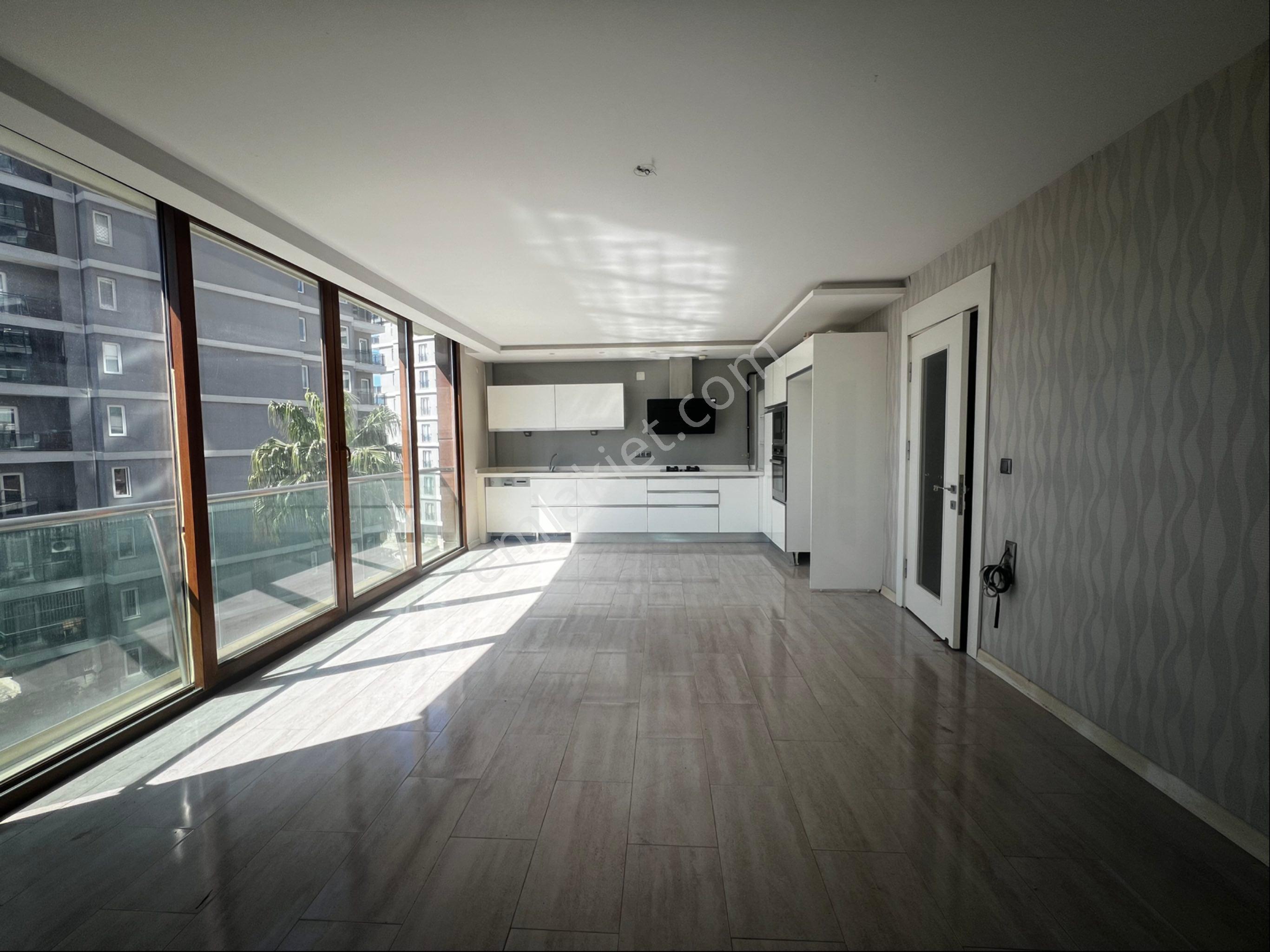 Yeşil Fırın Civ Site İçi Havuz Güv.k.otopark 4+1 Ç.banyo G.odalı +kiler Ultra Lüx - Görsel 4