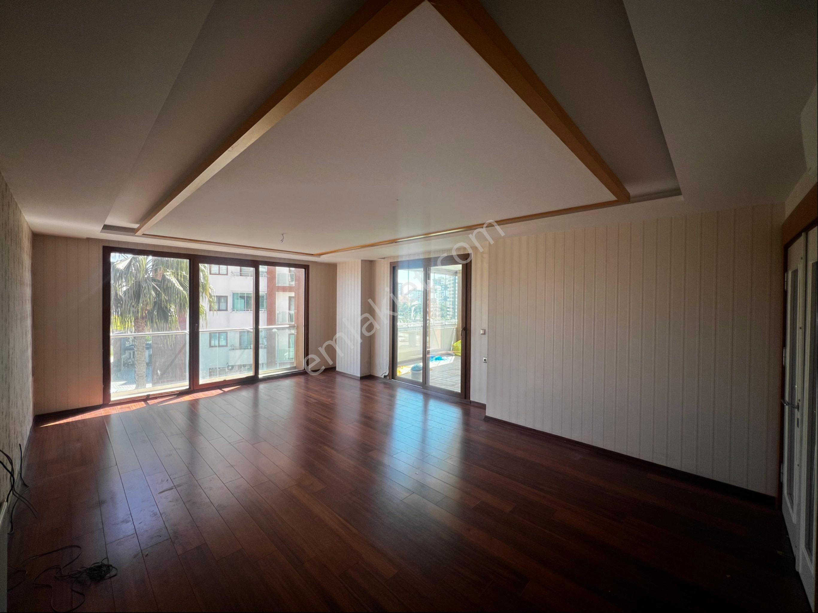 Yeşil Fırın Civ Site İçi Havuz Güv.k.otopark 4+1 Ç.banyo G.odalı +kiler Ultra Lüx - Görsel 13