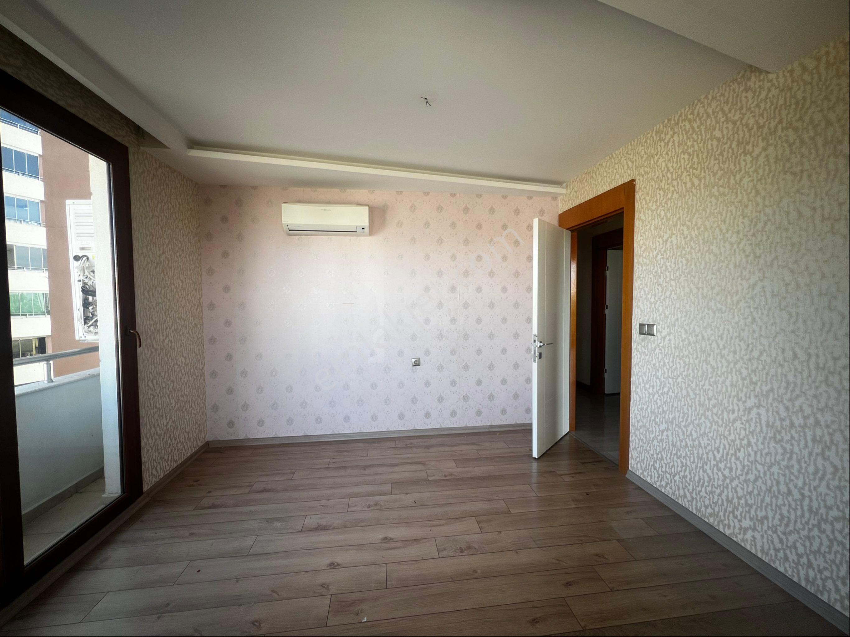 Yeşil Fırın Civ Site İçi Havuz Güv.k.otopark 4+1 Ç.banyo G.odalı +kiler Ultra Lüx - Görsel 22