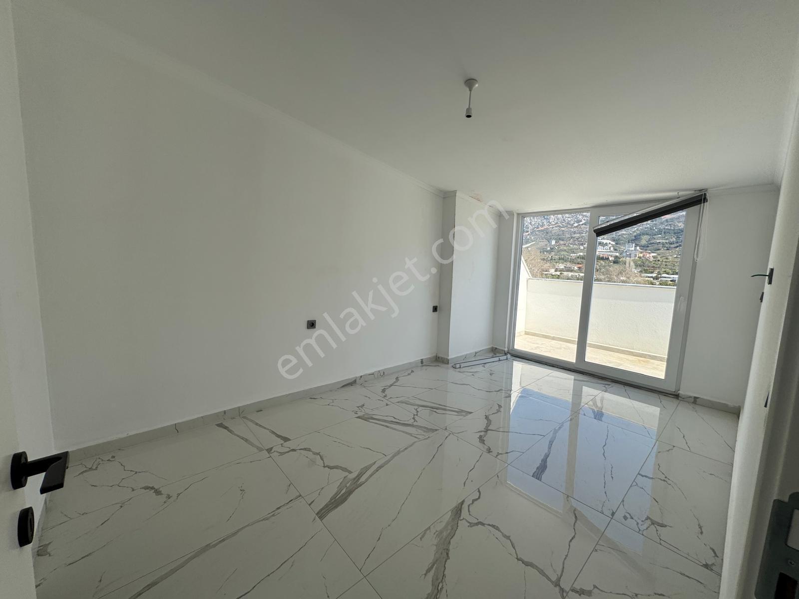 Alanya Mahmutlar 2+1 Dubleks 110 M2 Lüks Aktiviteli Denize 700 M - Görsel 23