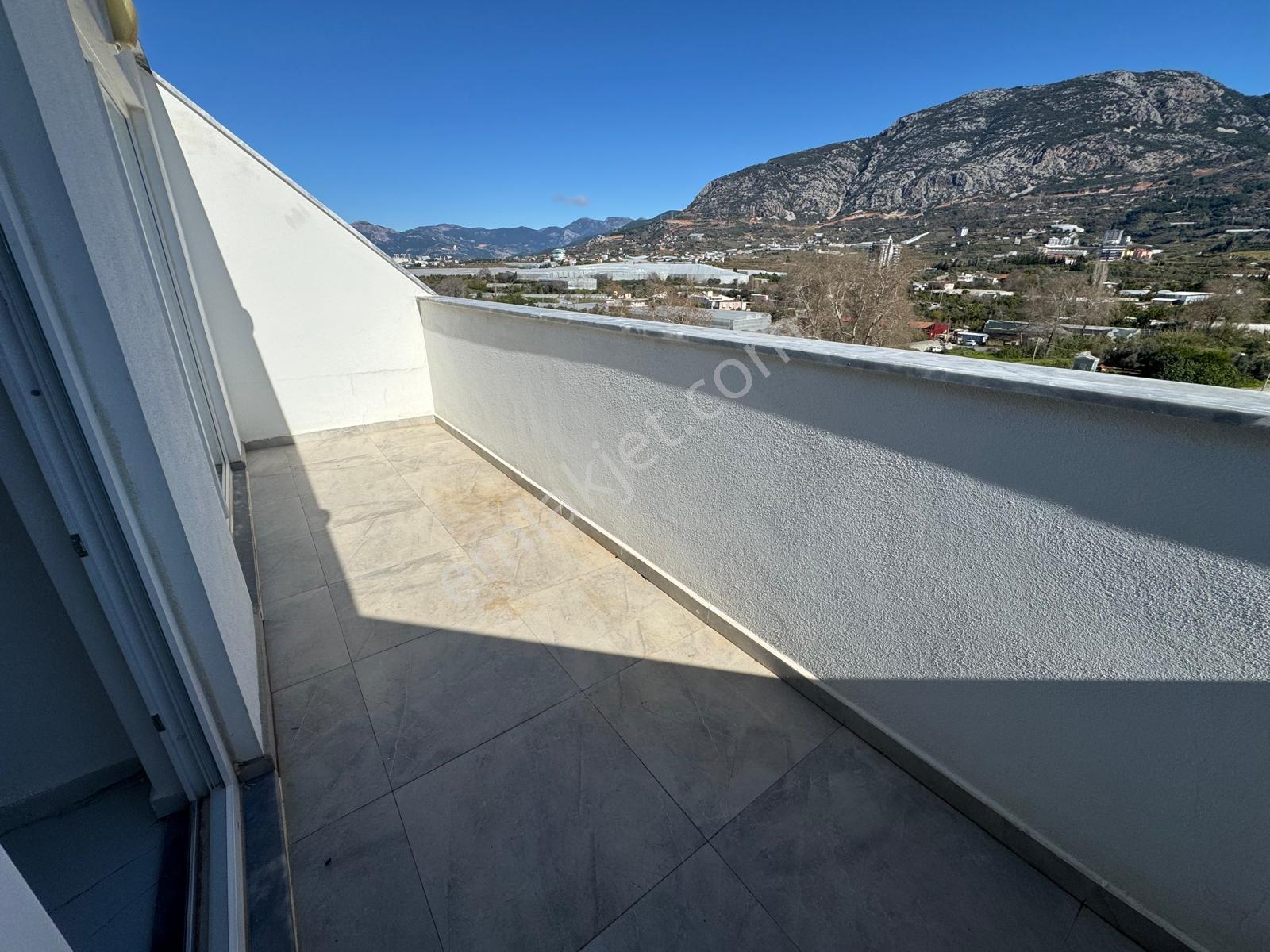 Alanya Mahmutlar 2+1 Dubleks 110 M2 Lüks Aktiviteli Denize 700 M - Görsel 10